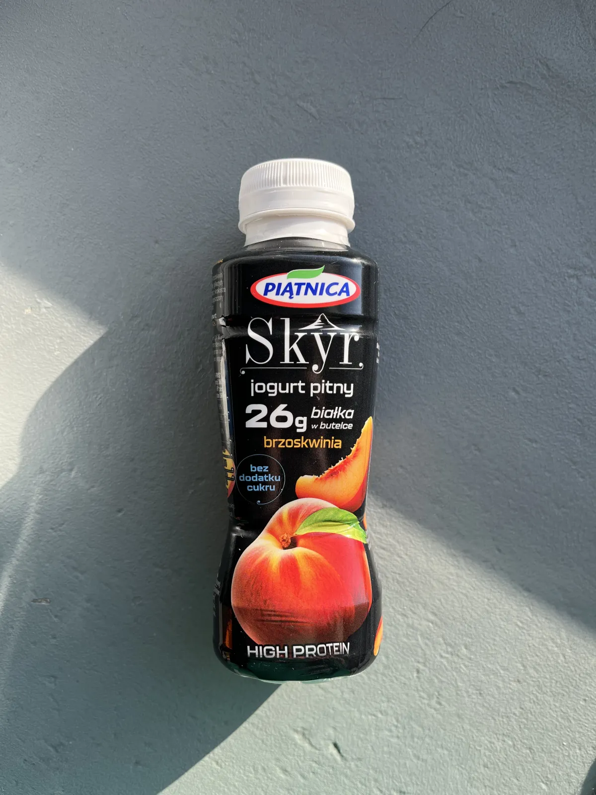 Piątnica Skyr jogurt pitny proteinowy bez dodatku cukru brzoskwinia | 360g