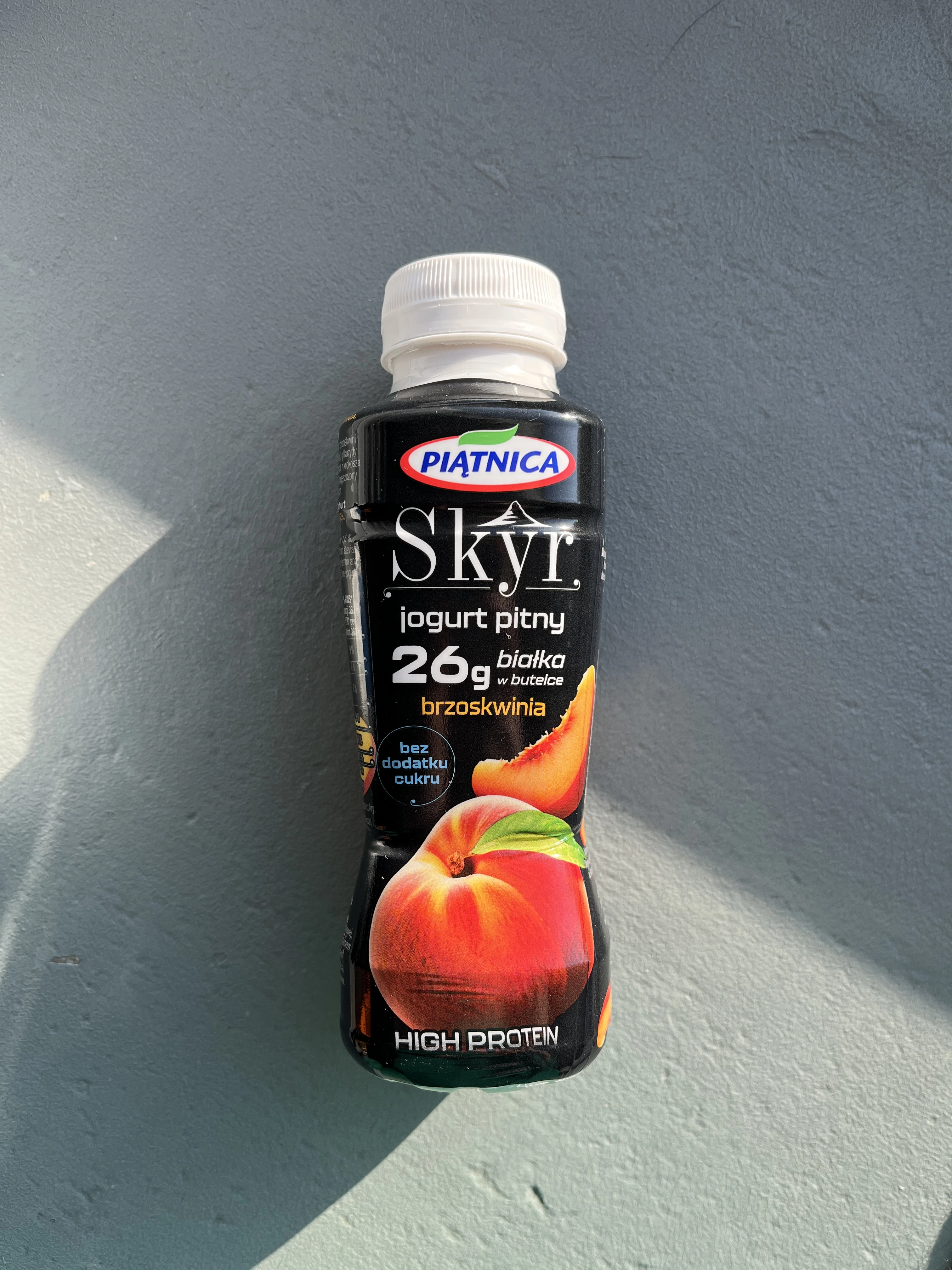 Piątnica Skyr jogurt pitny proteinowy bez dodatku cukru brzoskwinia | 360g