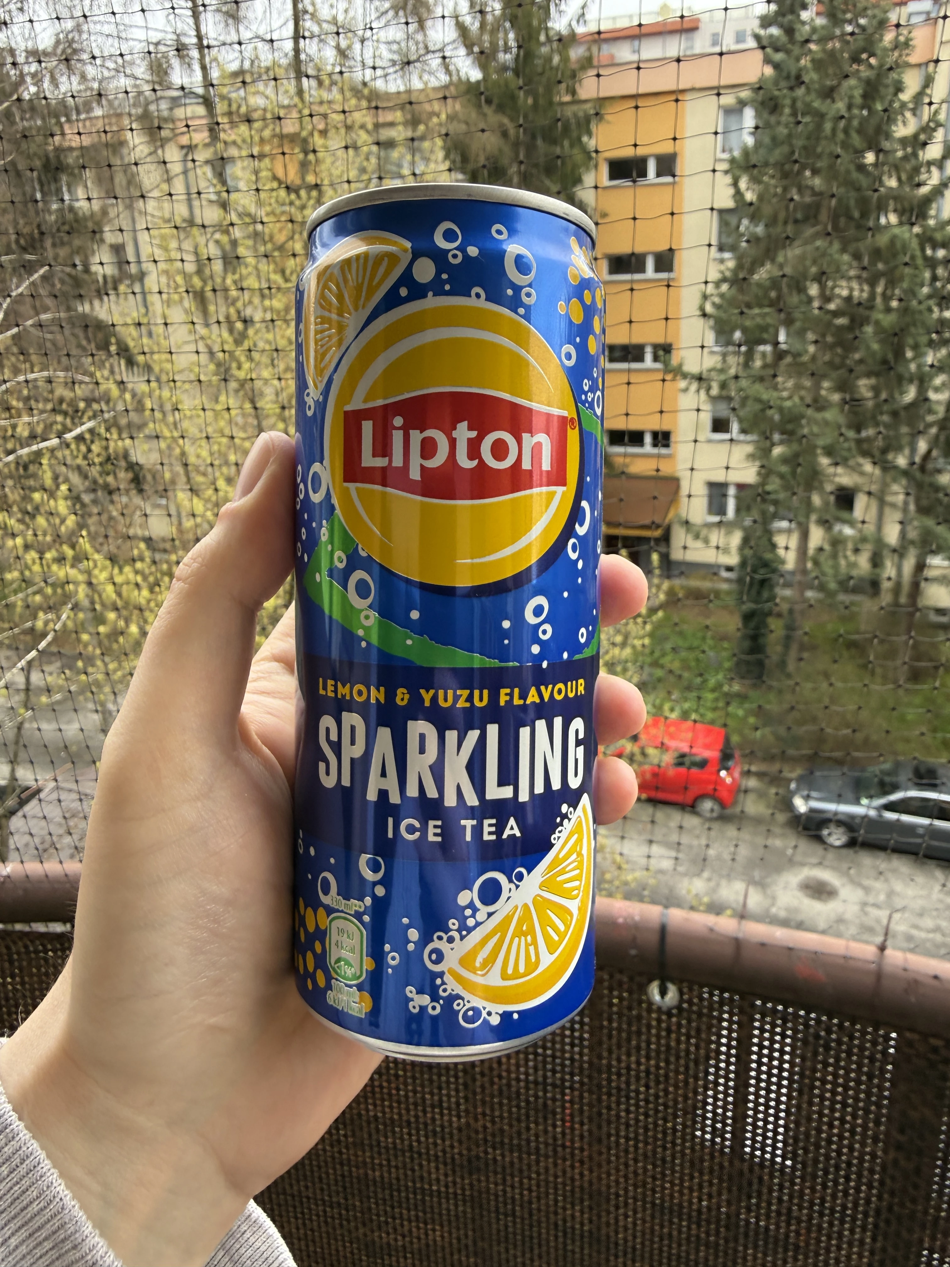 Lipton Ice Tea Lemon & Yuzu Sparkling | 330ml