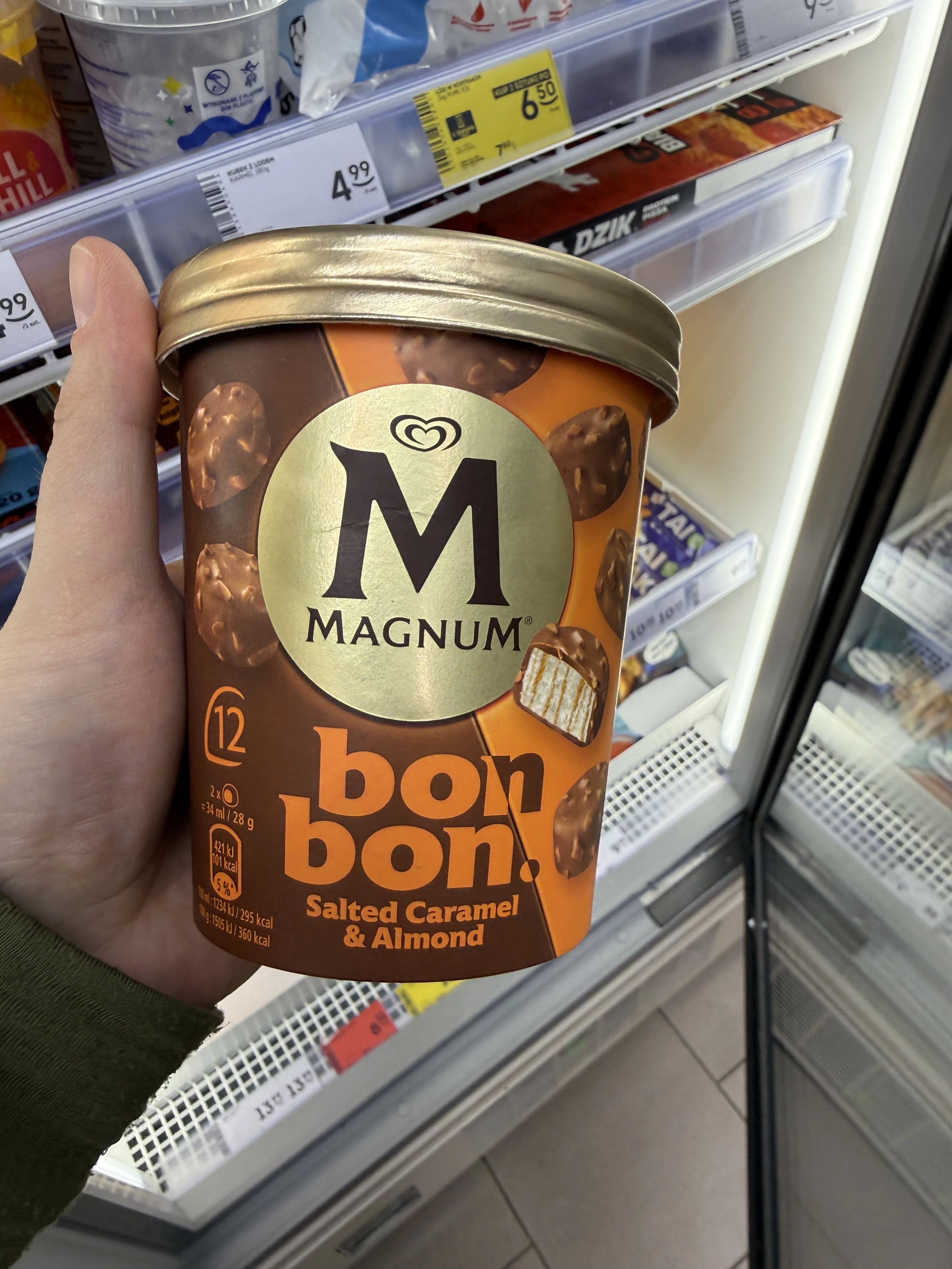 Magnum Bon Bon Salted Caramel & Almond | 204ml / 168g (12 sztuk)