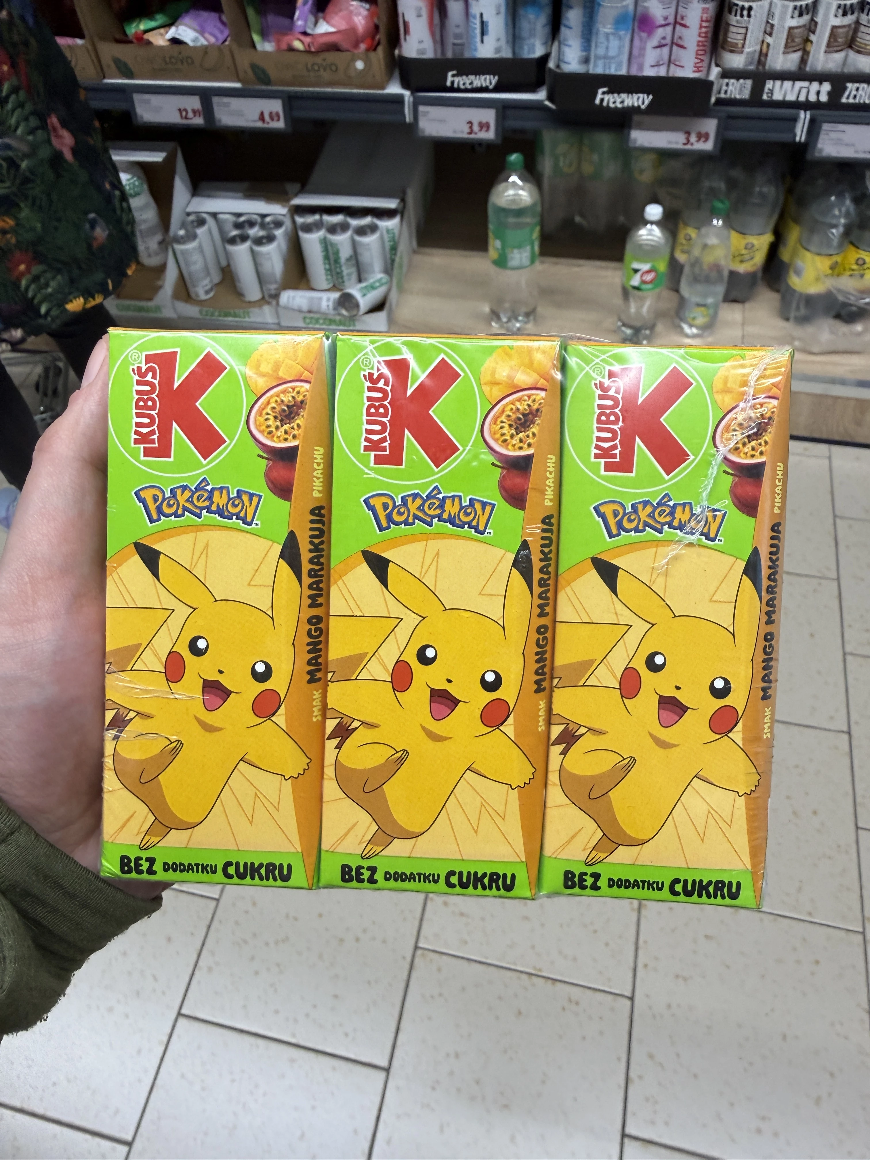 Kubuś Pokémon Napój smak mango marakuja Pikachu | 3 x 200ml