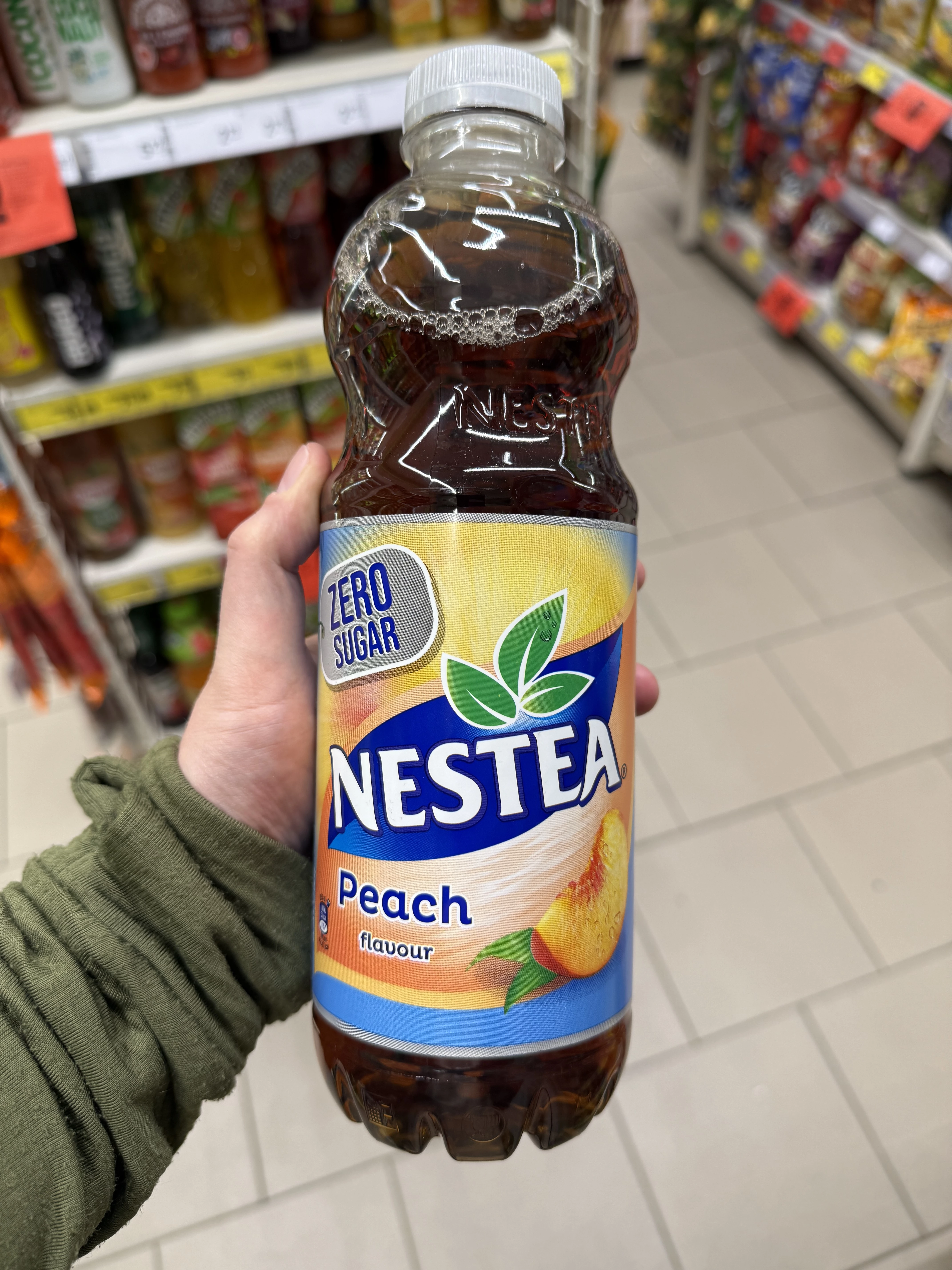 Nestea Peach napój herbaciany o smaku brzoskwiniowym bez cukru | 1L