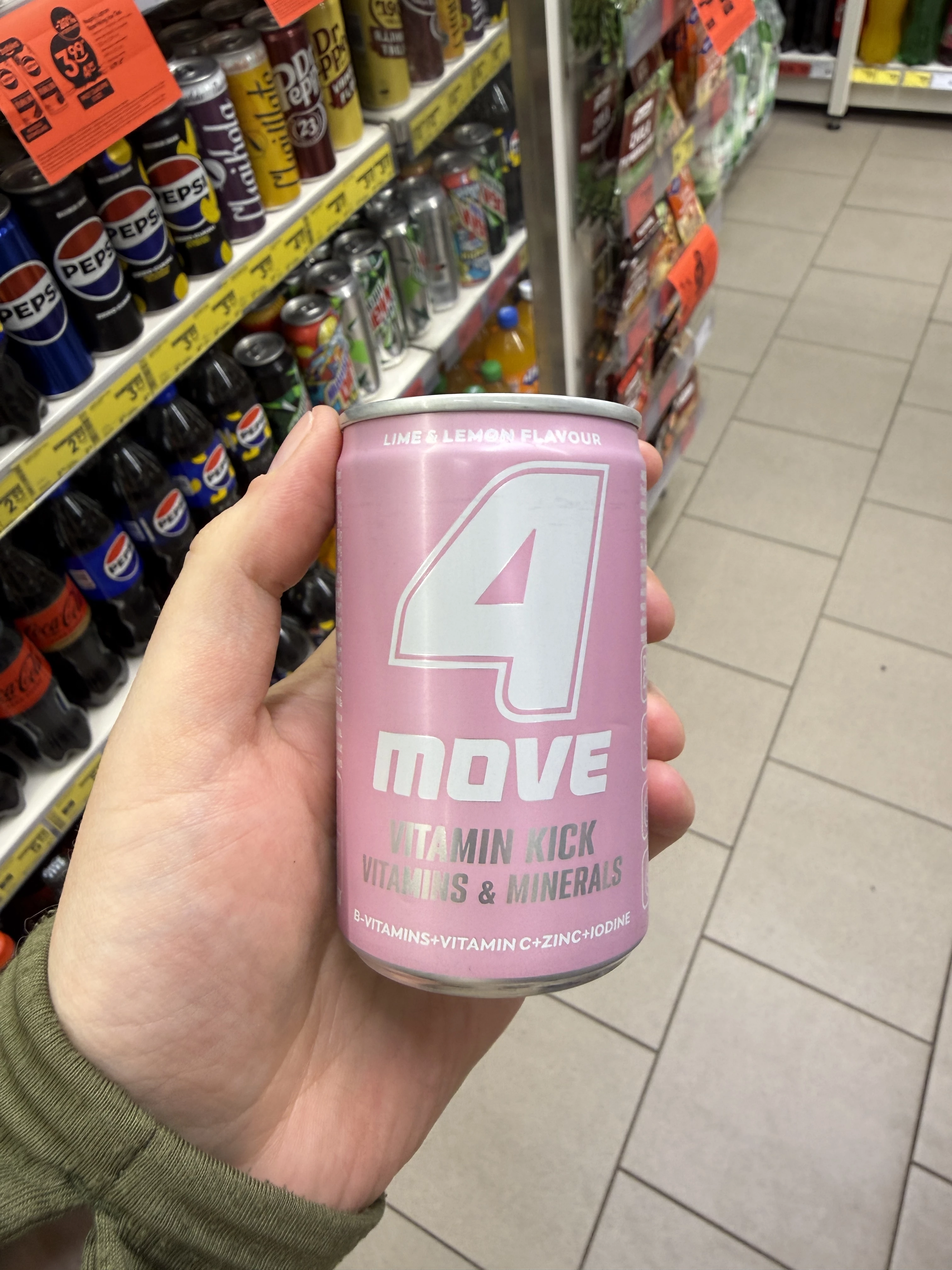 4Move Shot Witaminy + Minerały, napój o smaku cytrynowo-limonkowym | 150ml