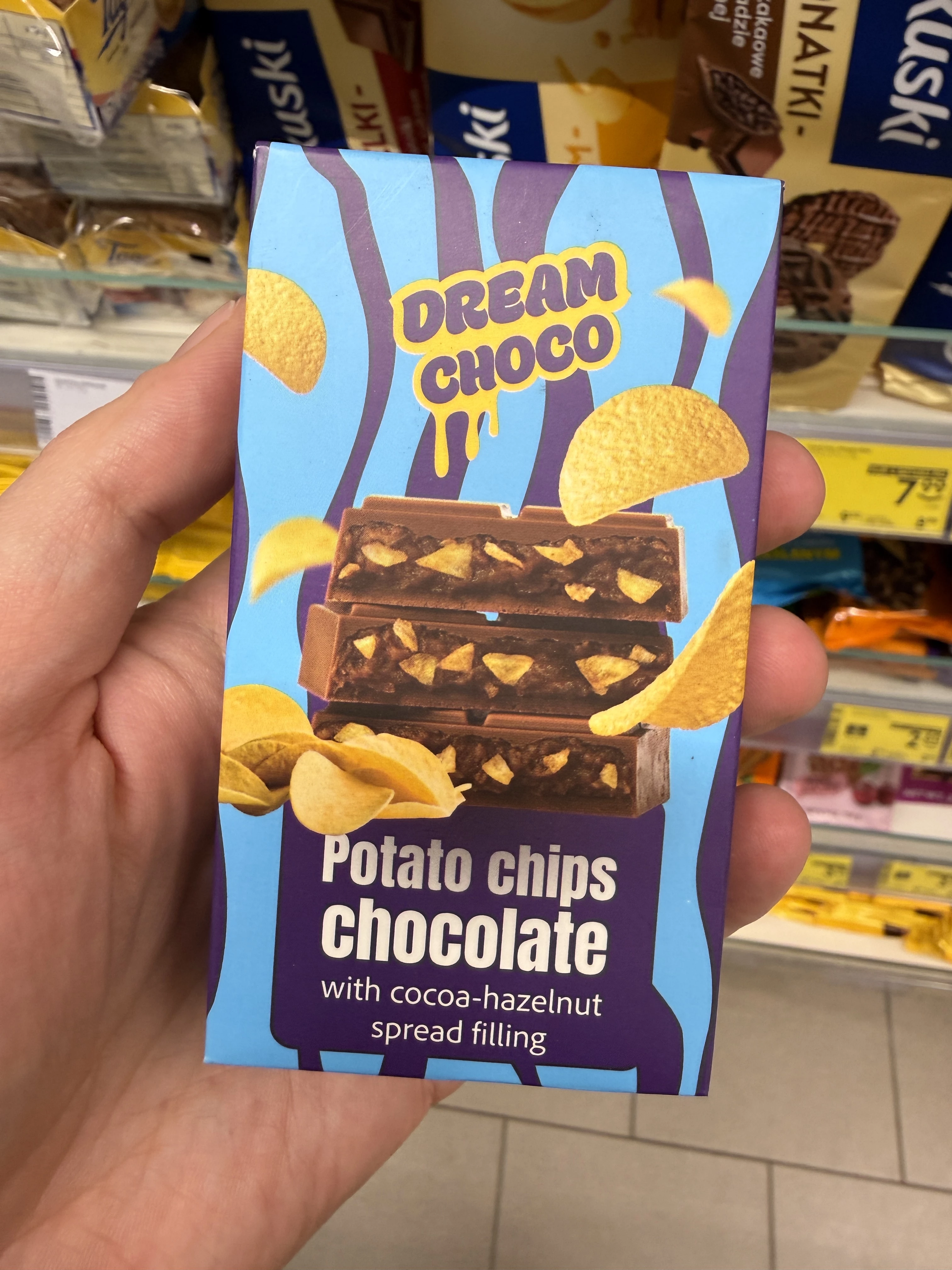 Dream Choco Potato chips chocolate with cocoa-hazelnut spread filling | 75g