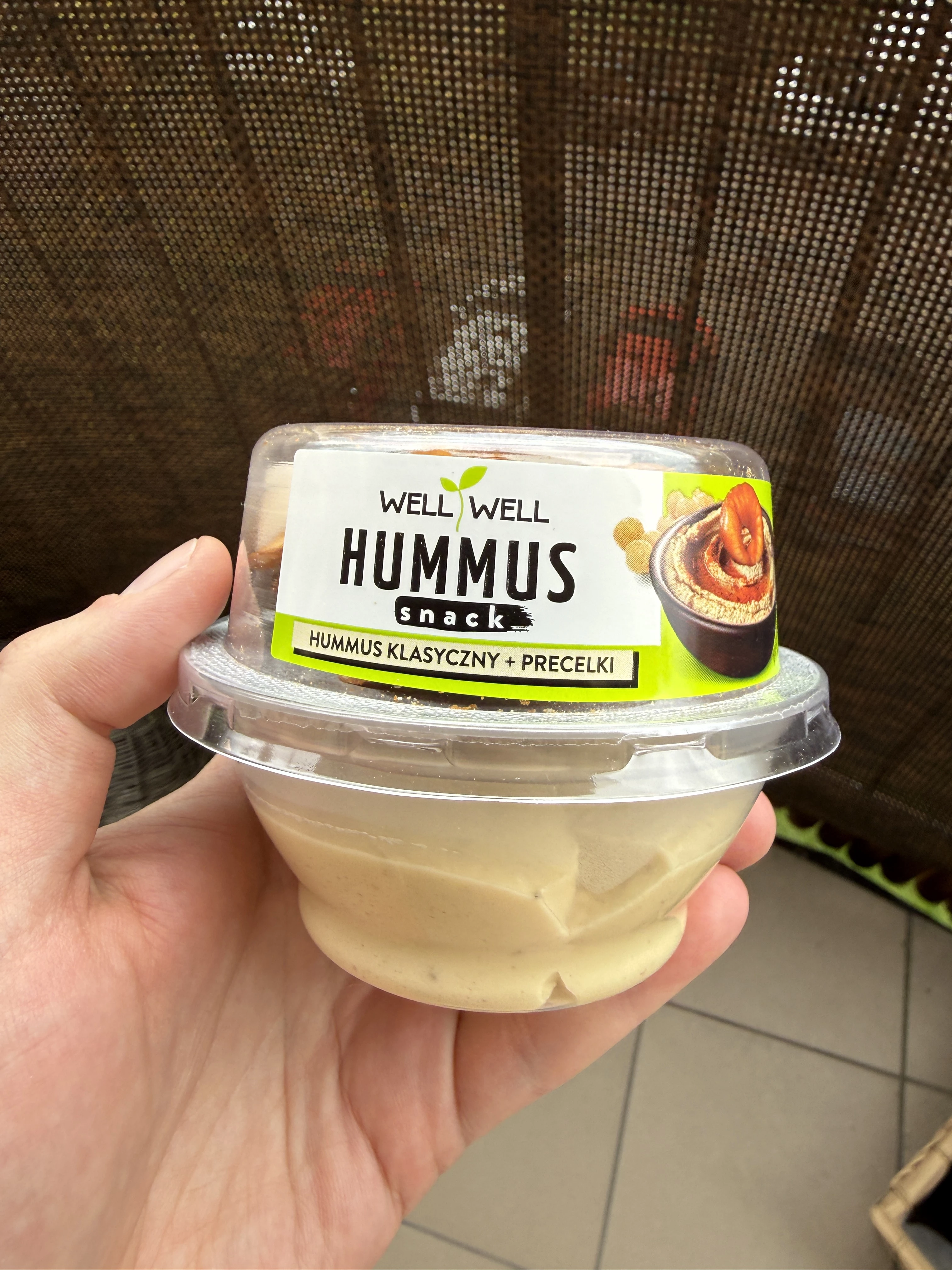 Well Well Hummus klasyczny + precelki | 120g