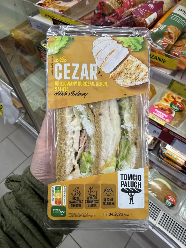 Kanapka trójkąt Cezar Tomcio Paluch | 205g