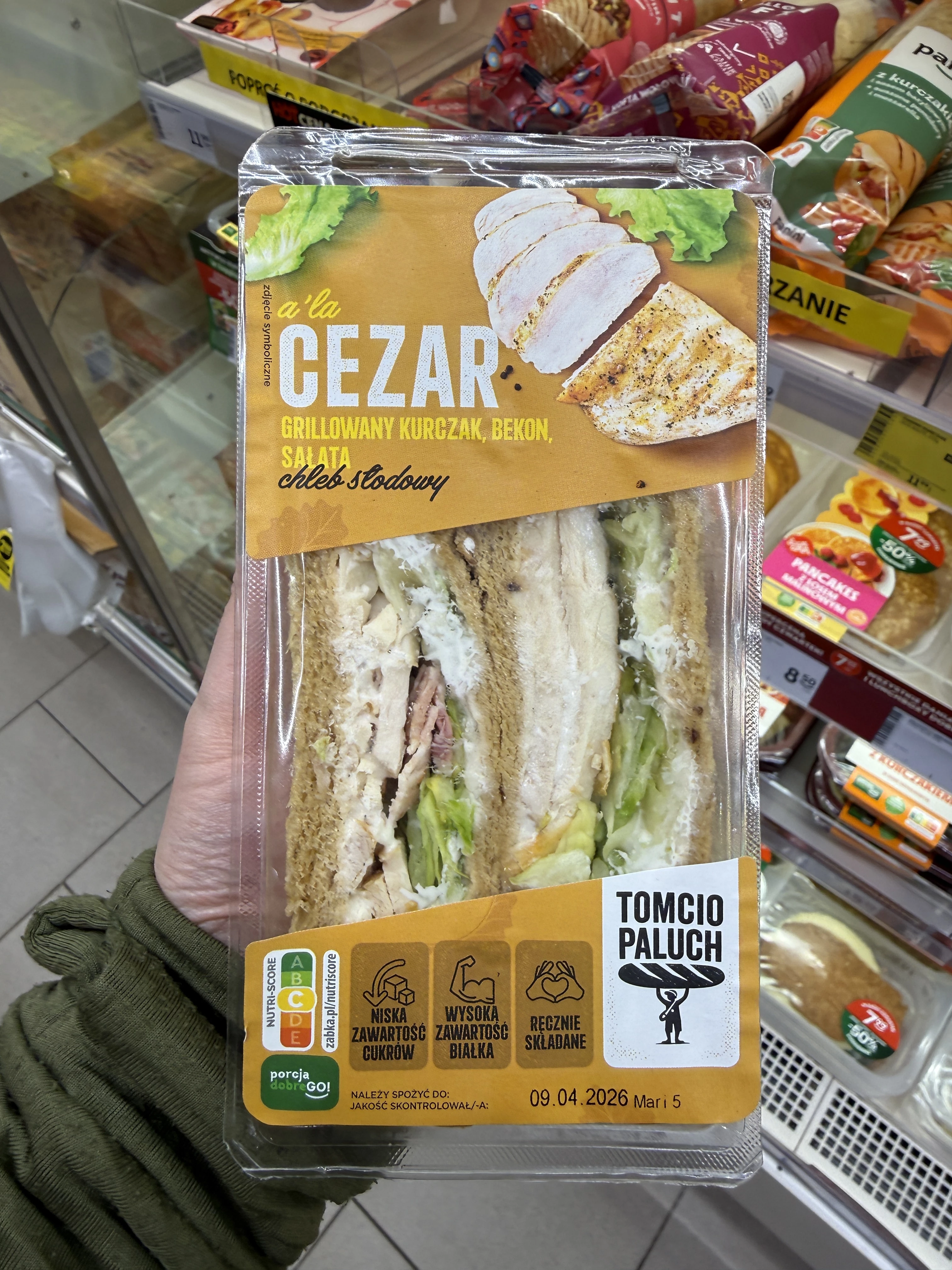 Kanapka trójkąt Cezar Tomcio Paluch | 205g