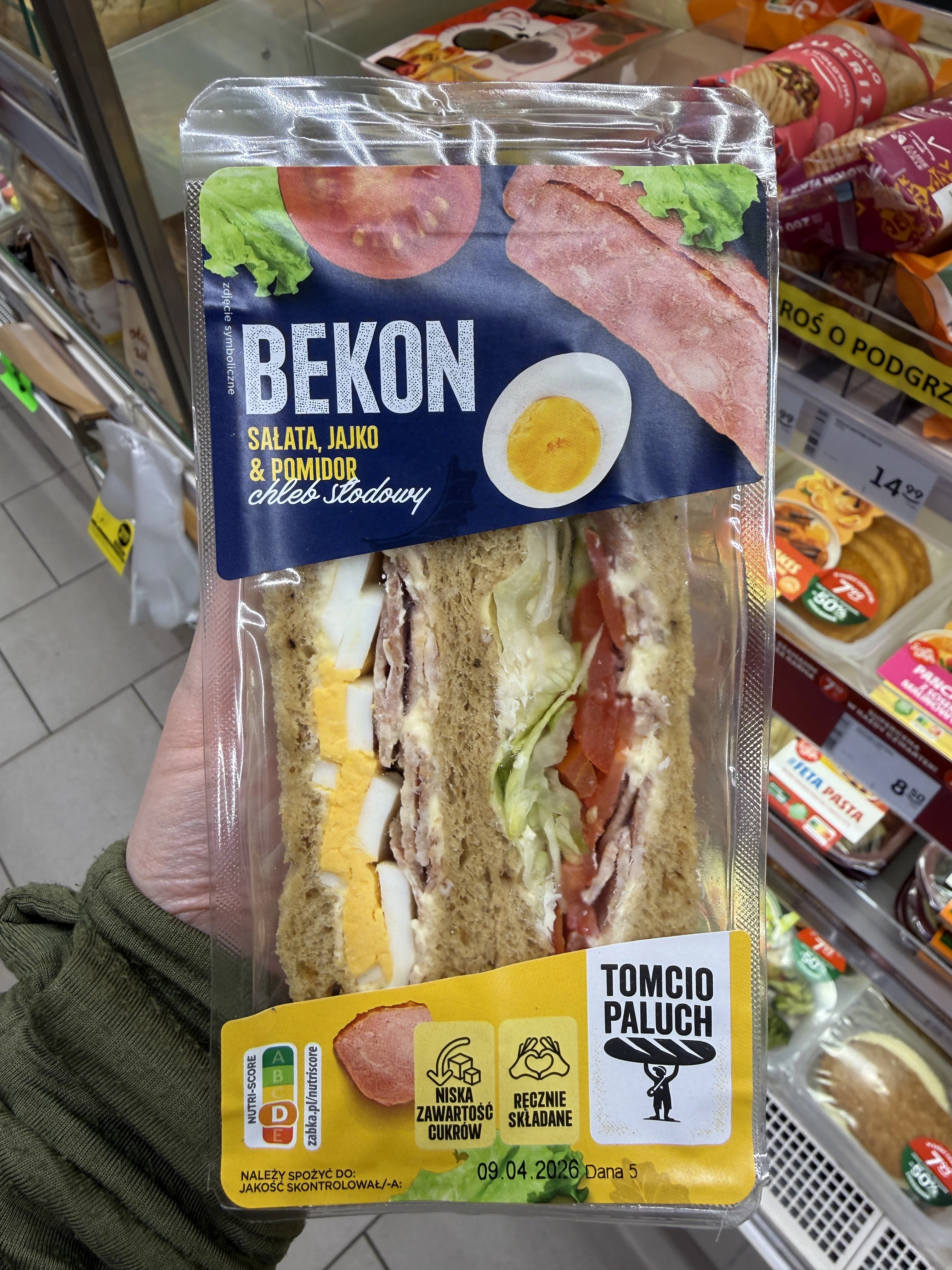 Kanapka Tomcio Paluch Bekon, sałata, jajko & pomidor | 200g
