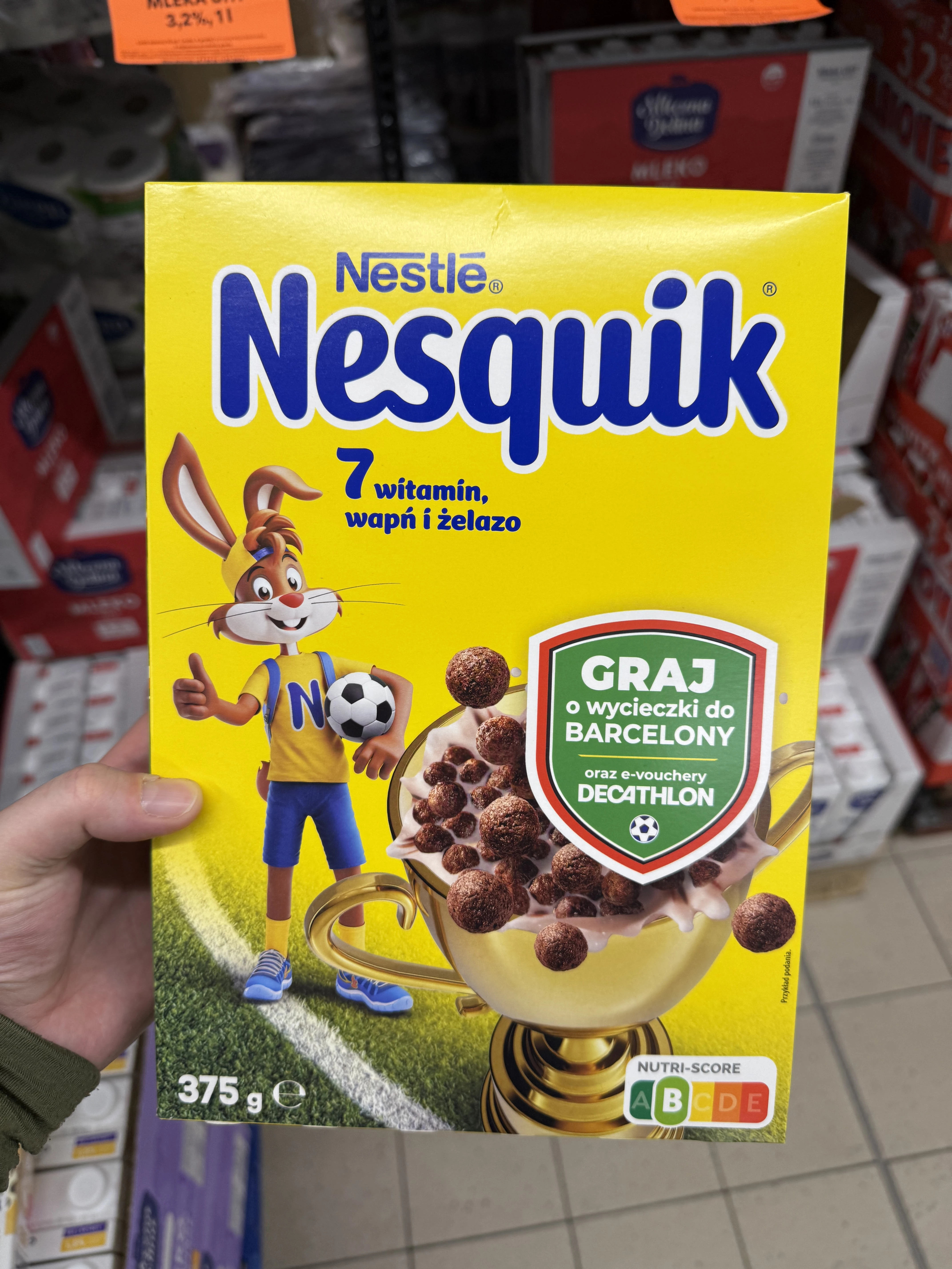 Nestlé Nesquik płatki śniadaniowe / Nesquik Cocoa Crunchy edycja promocyjna „Skanuj i graj” (loteria piłkarska) | 375g