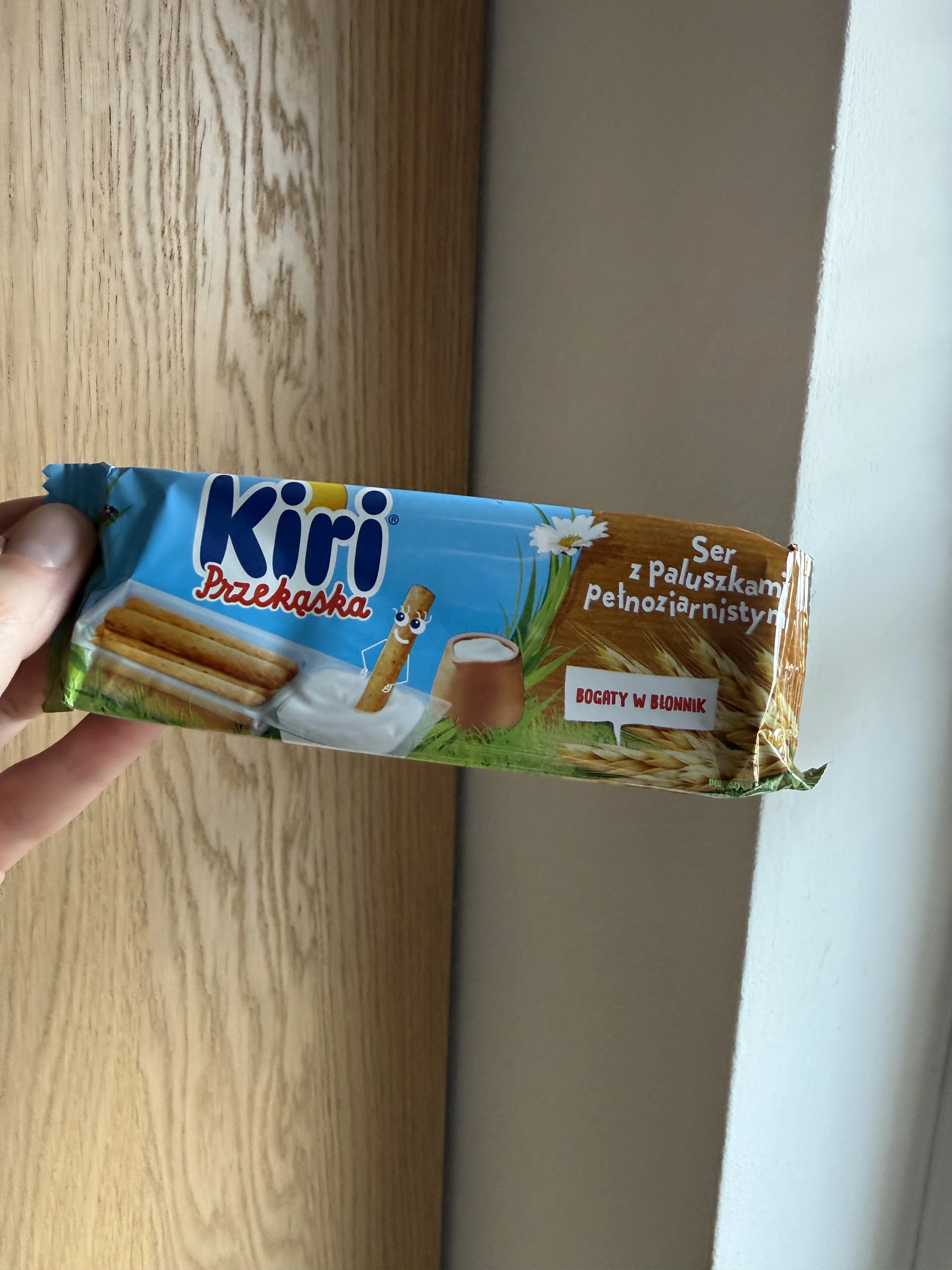 Kiri Przekąska Ser z paluszkami pełnoziarnistymi | 35g