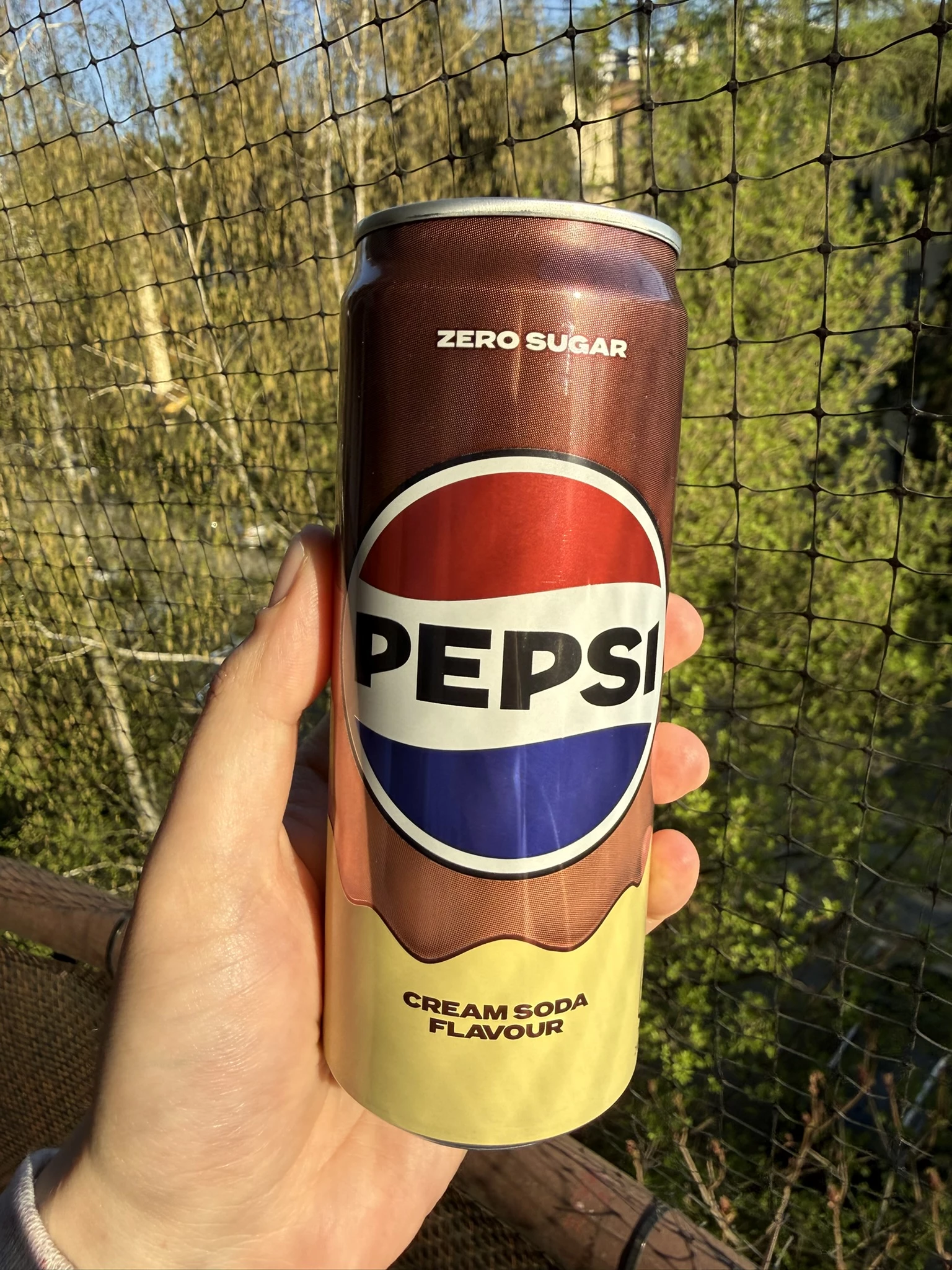 Pepsi Zero Sugar Cream Soda Flavour | 330ml