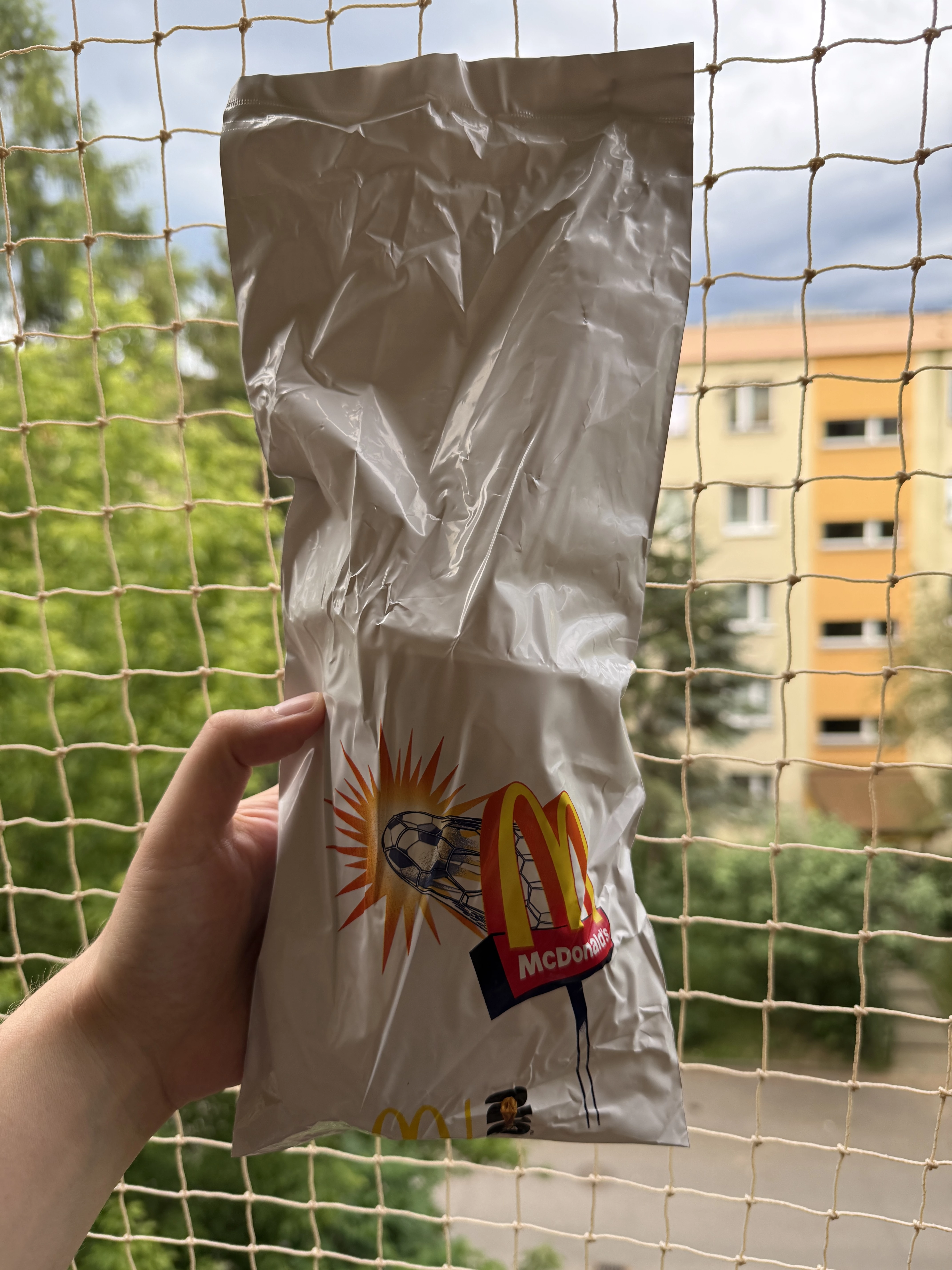 Opakowanie na kubek z promocji McDonald’s FIFA World Cup 26