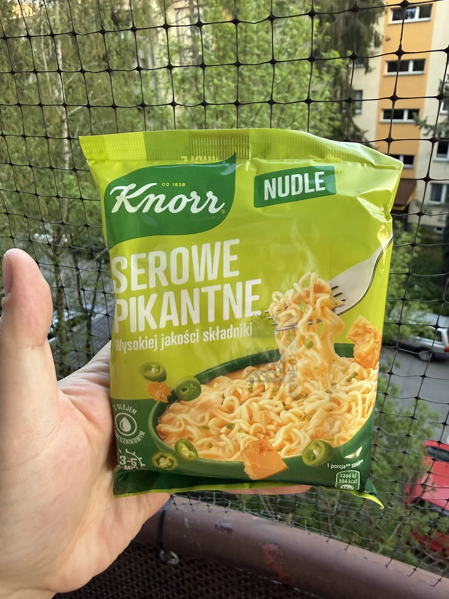 Knorr Nudle Zupa danie serowe pikantne | 63g