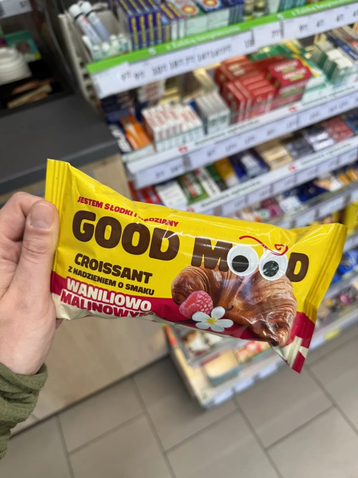 Croissant Good Mood waniliowo malinowy | 60g