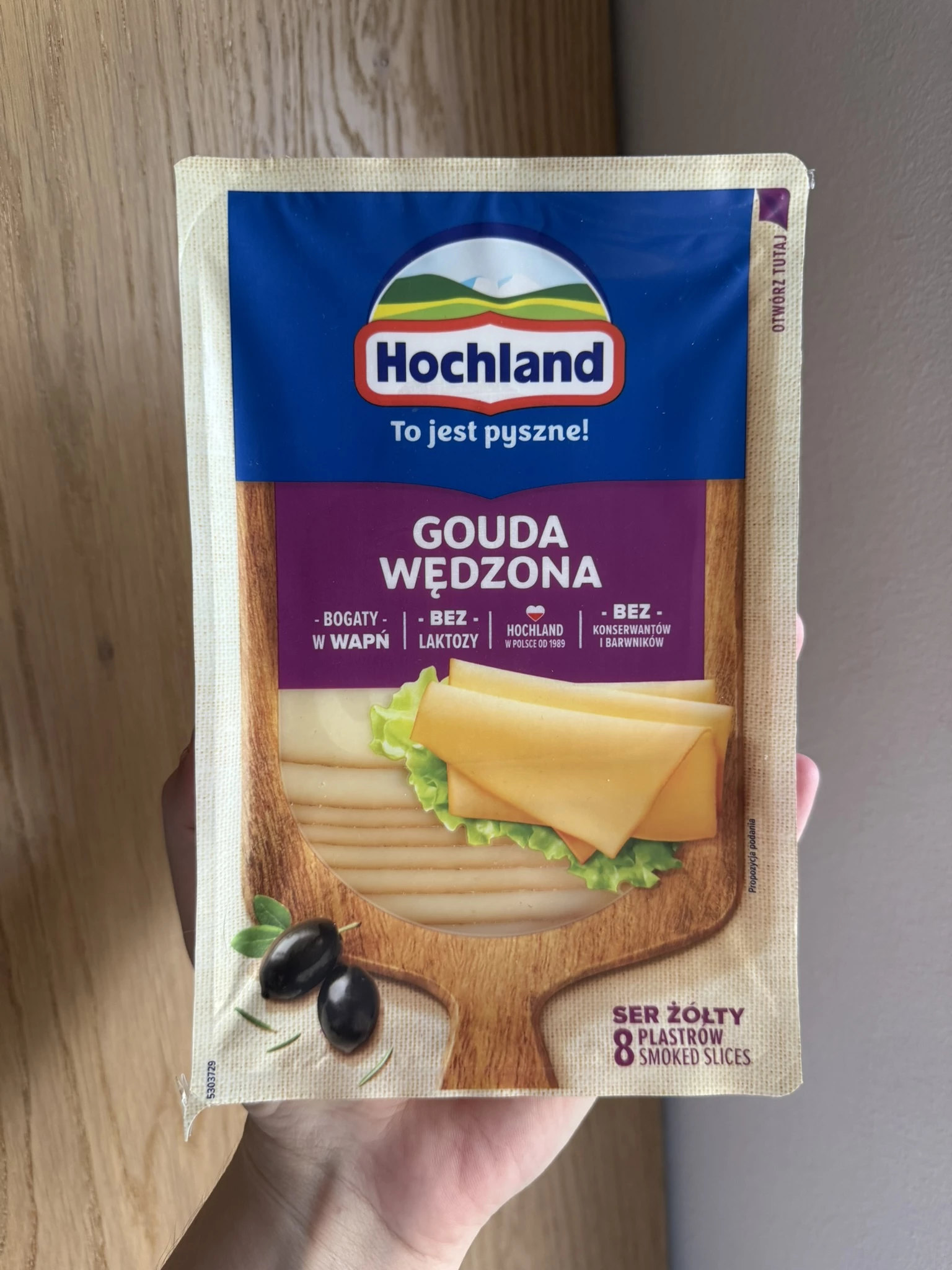 Hochland Ser żółty Gouda wędzona w plastrach | 135g