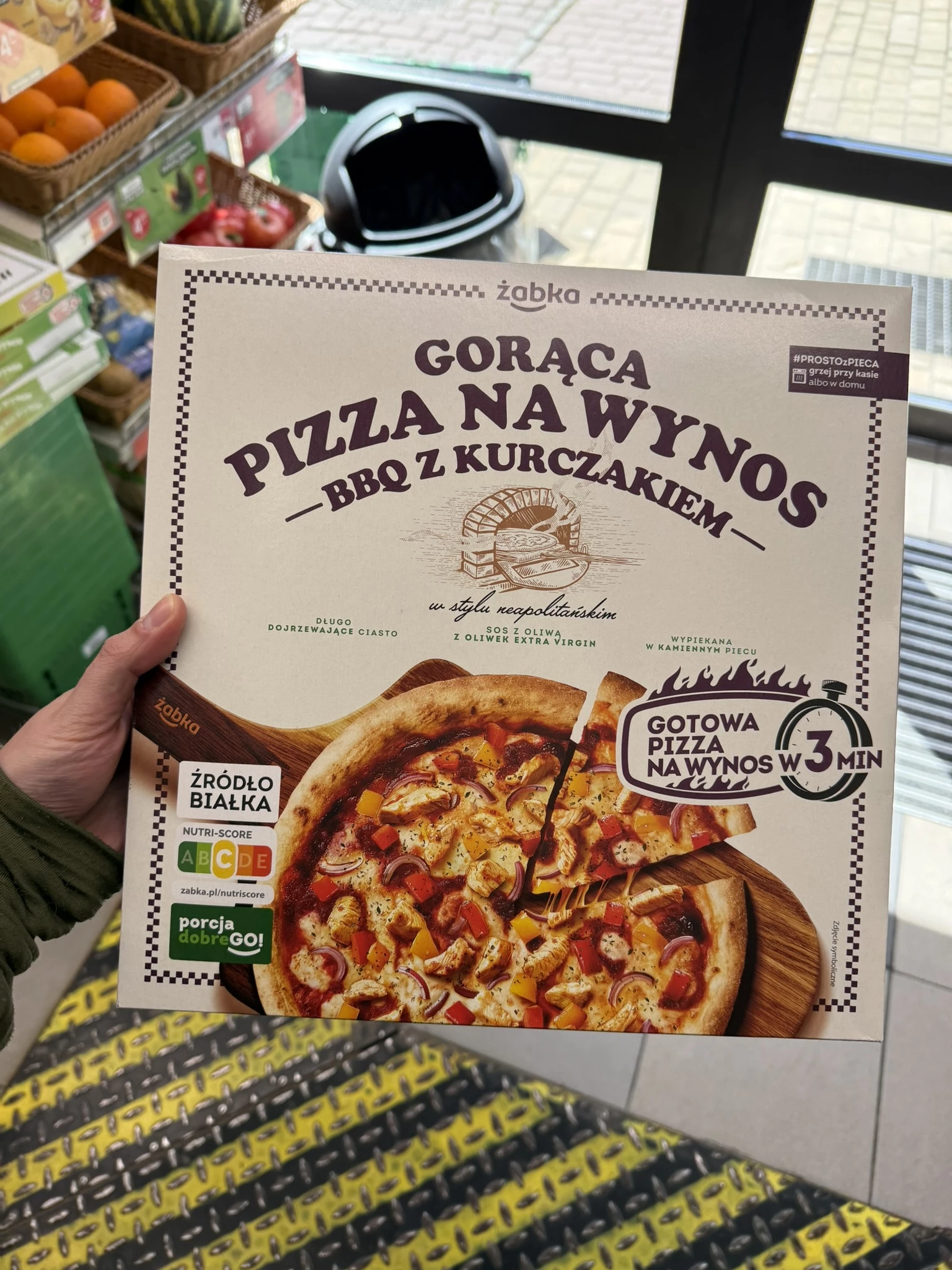 Żabka Gorąca Pizza Na Wynos BBQ z Kurczakiem | 516g