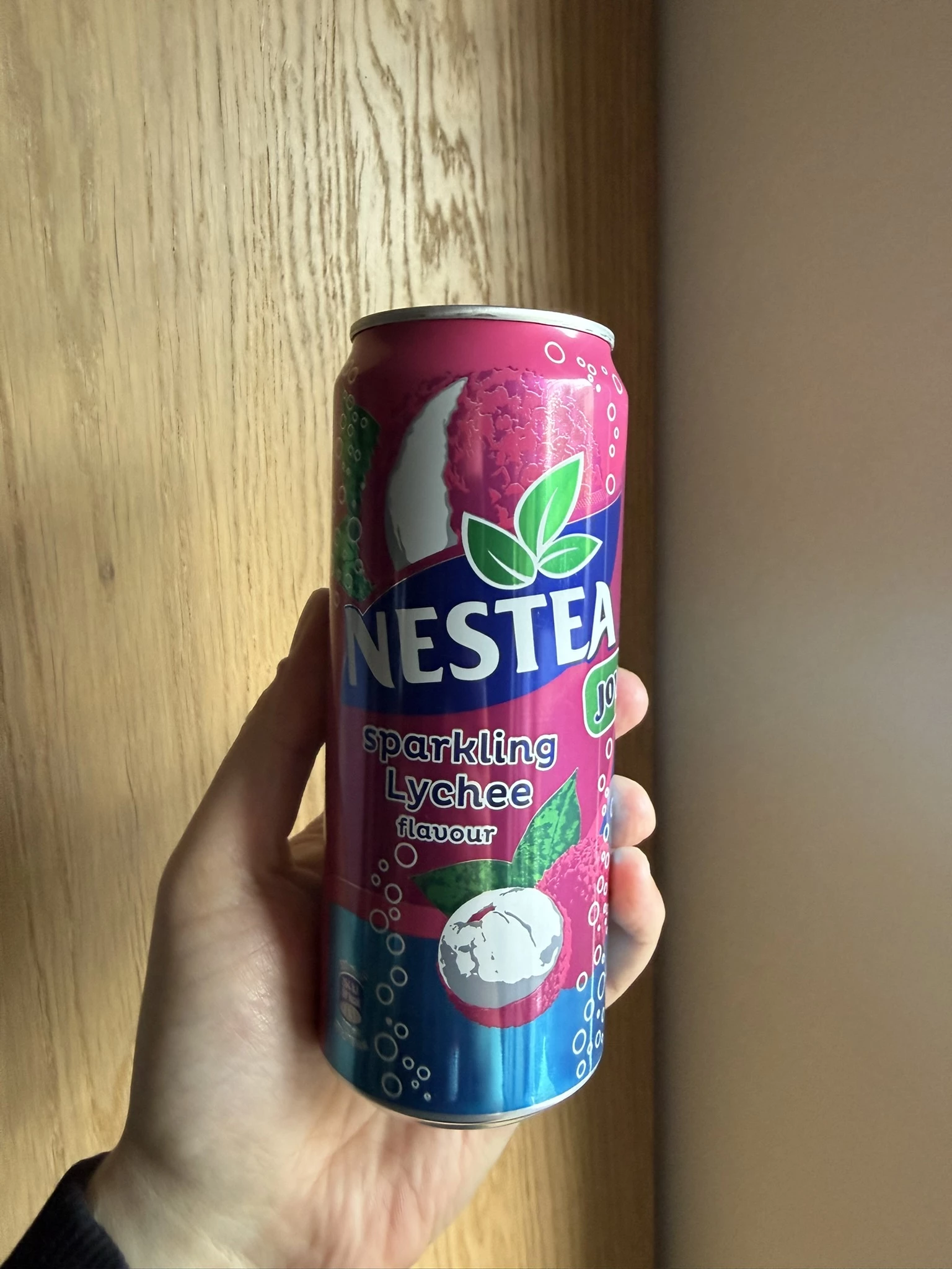 Nestea Sparkling Lychee flavour | 330ml