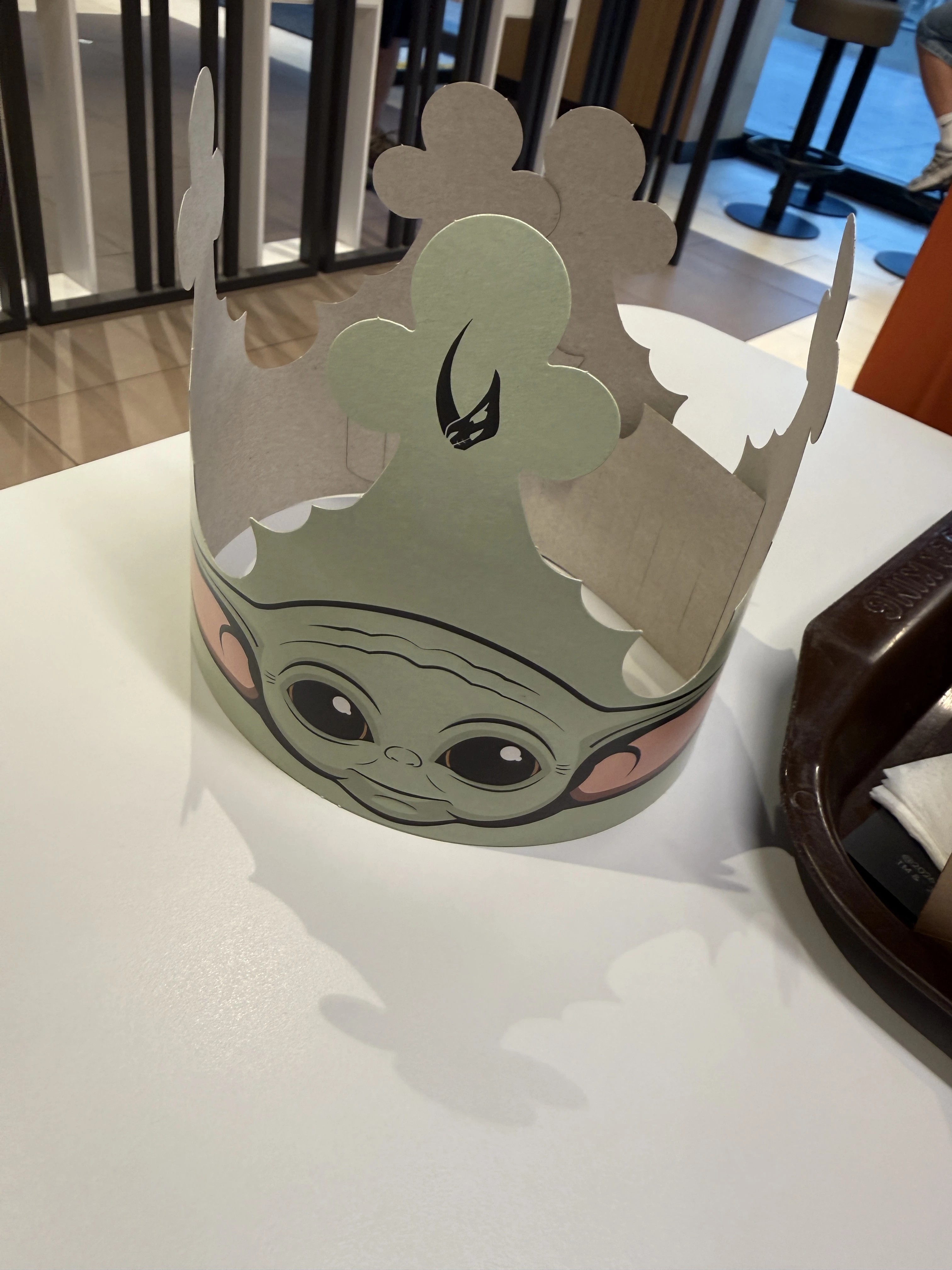 Korona Burger King „Gwiezdne wojny: Mandalorian i Grogu”