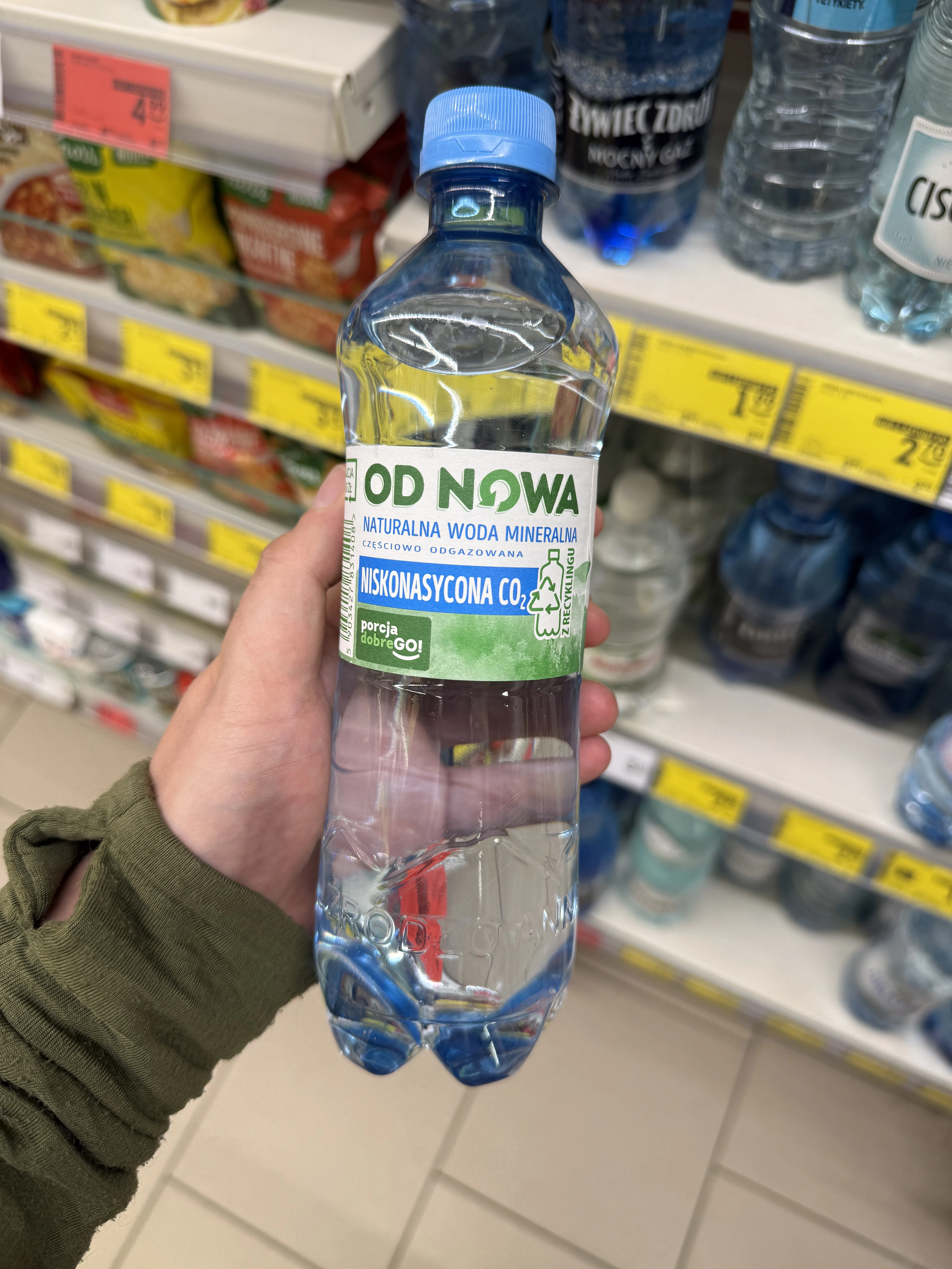 Od Nowa woda mineralna niskonasycona CO2 | 500ml