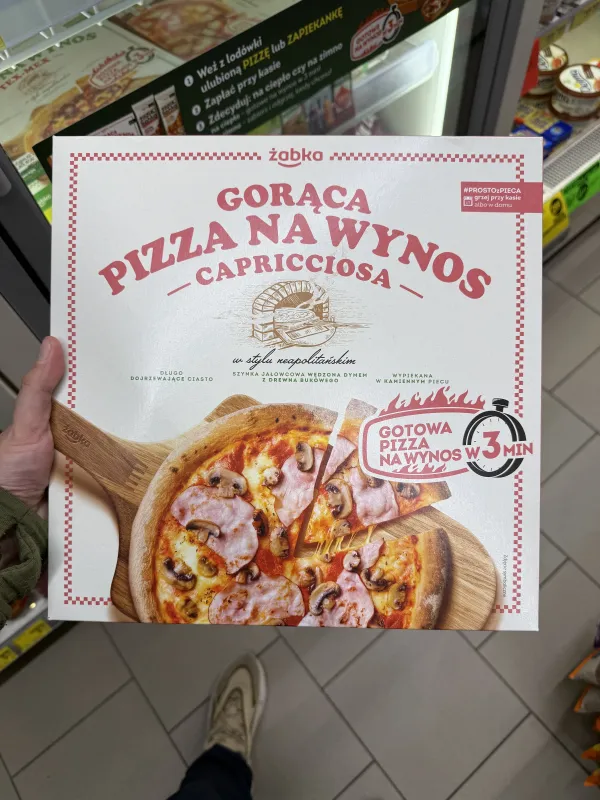 Gorąca Pizza Na Wynos Capricciosa Żabka | 480g