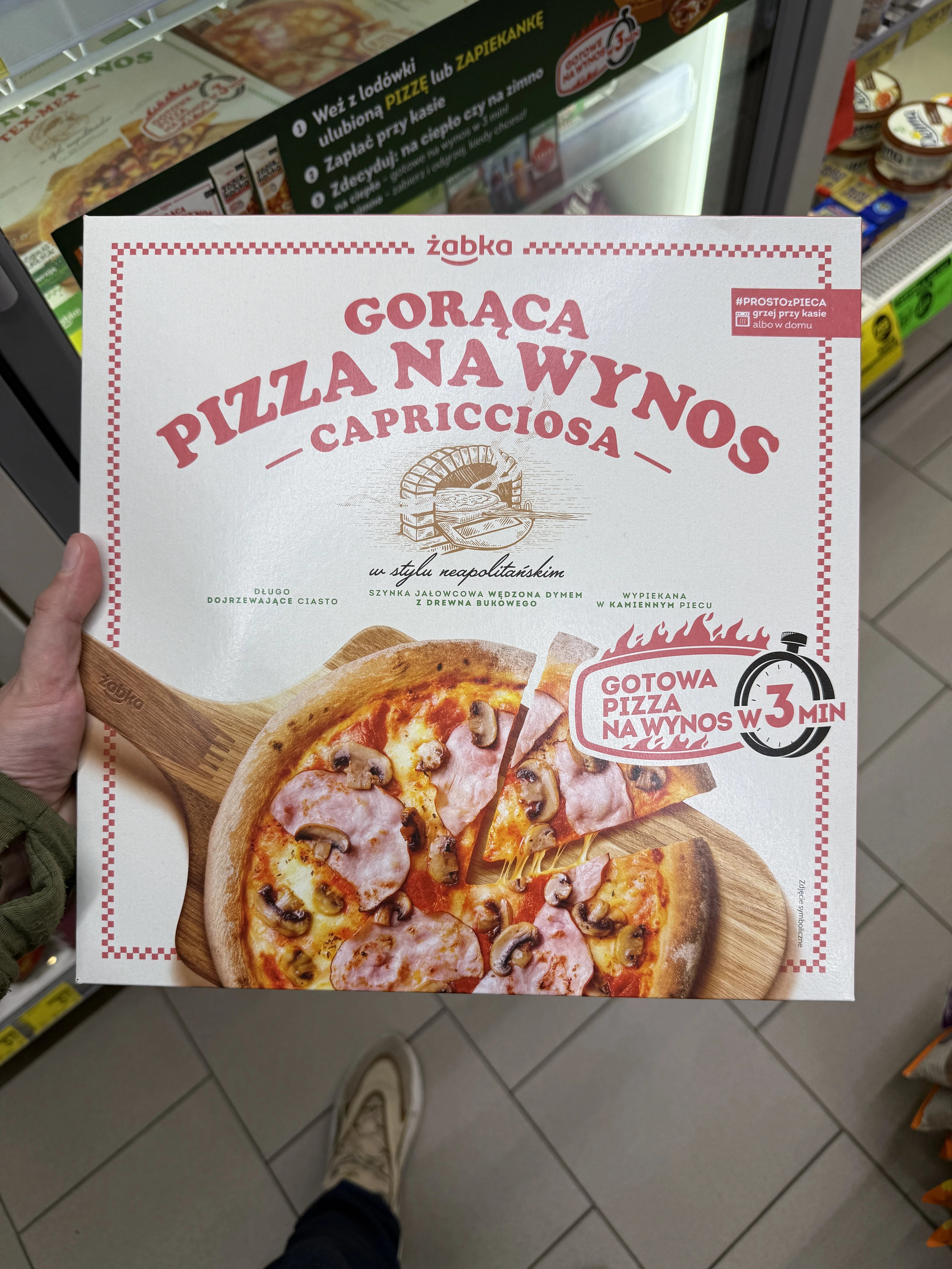 Gorąca Pizza Na Wynos Capricciosa Żabka | 480g