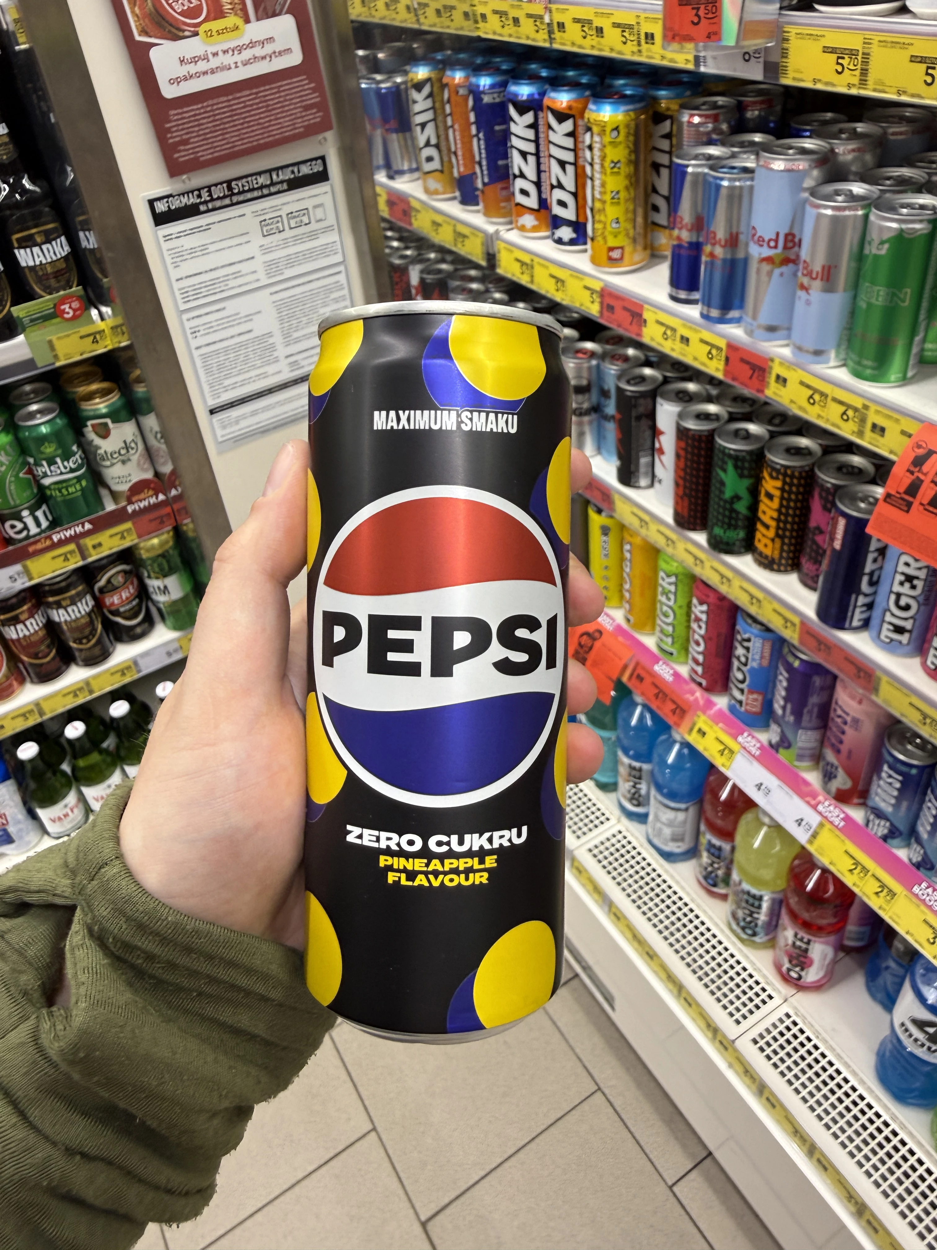 Pepsi Zero Cukru Pineapple Flavour | 330ml