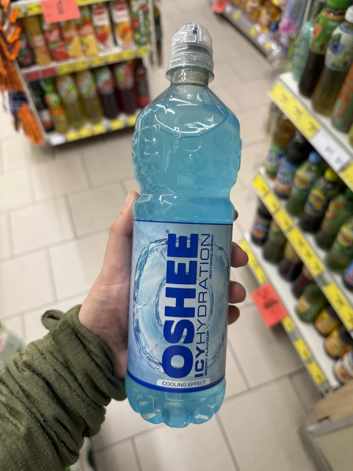 OSHEE Icy Hydration o smaku jagodowym | 750ml