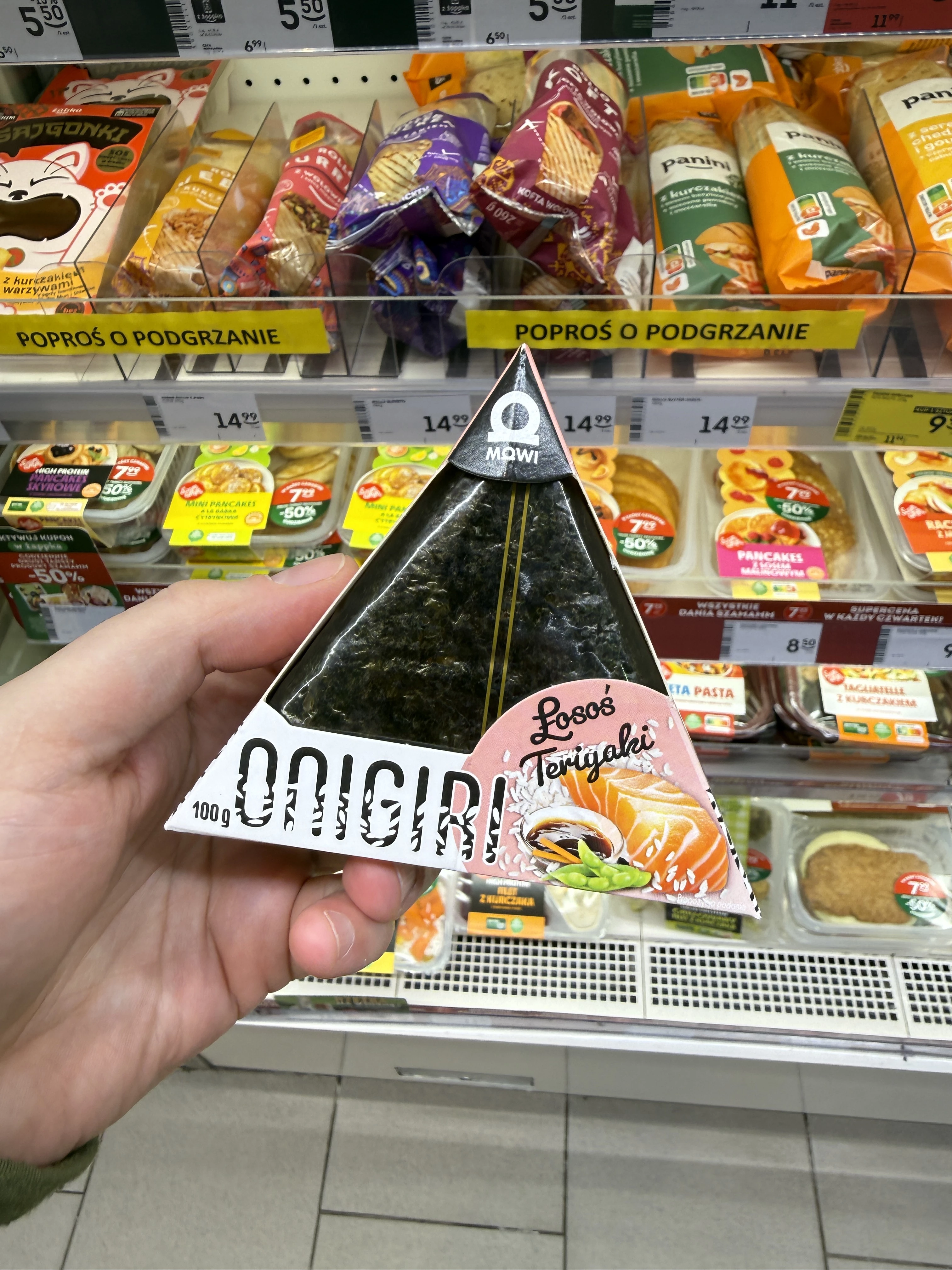 Mowi Onigiri z ryżem łososiem i sosem teriyaki | 100g