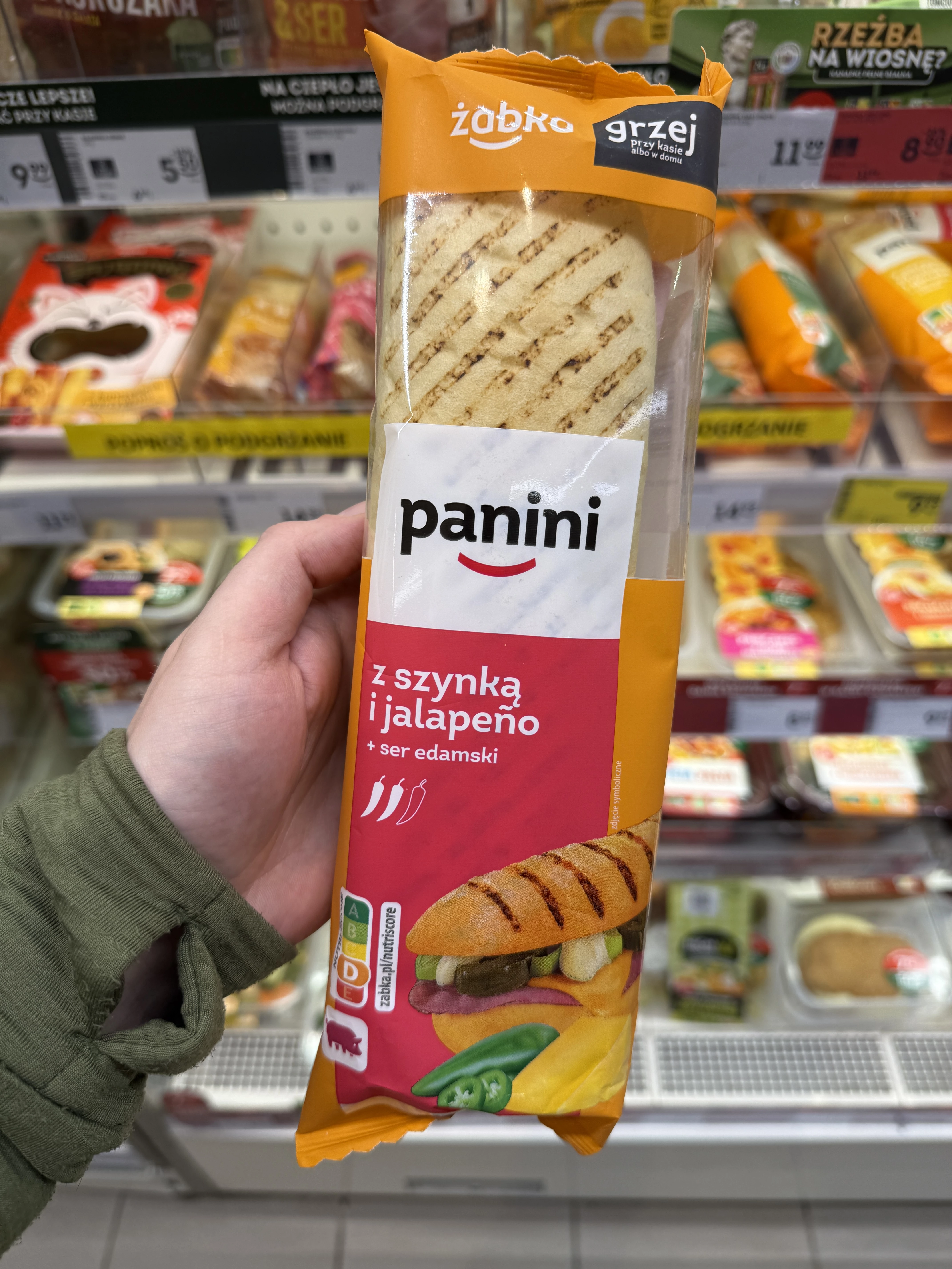 Żabka Panini z szynką i jalapeño + ser edamski | 205g