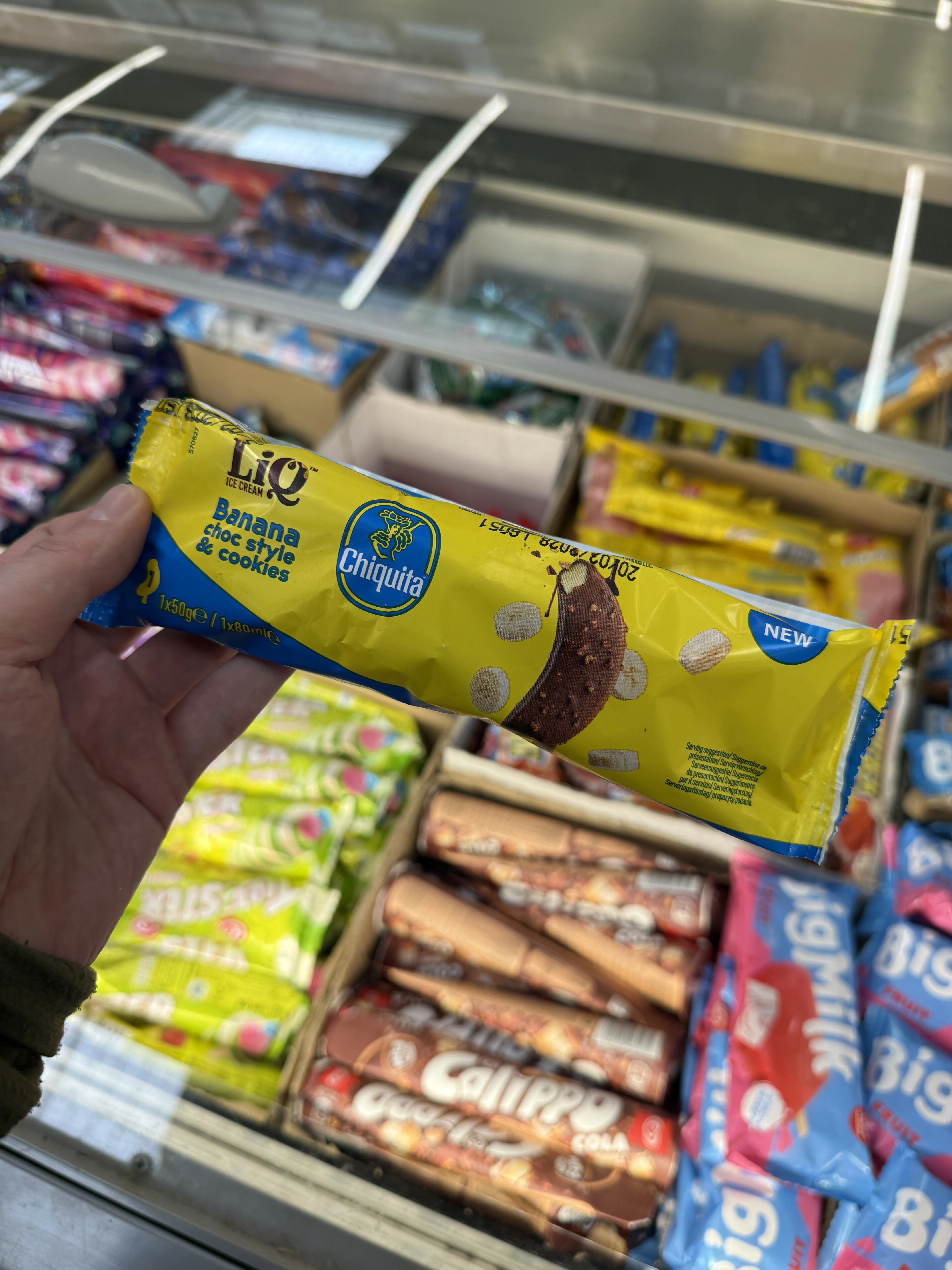 LiQ Ice Cream Chiquita Banana choc style & cookies | 50g / 80g