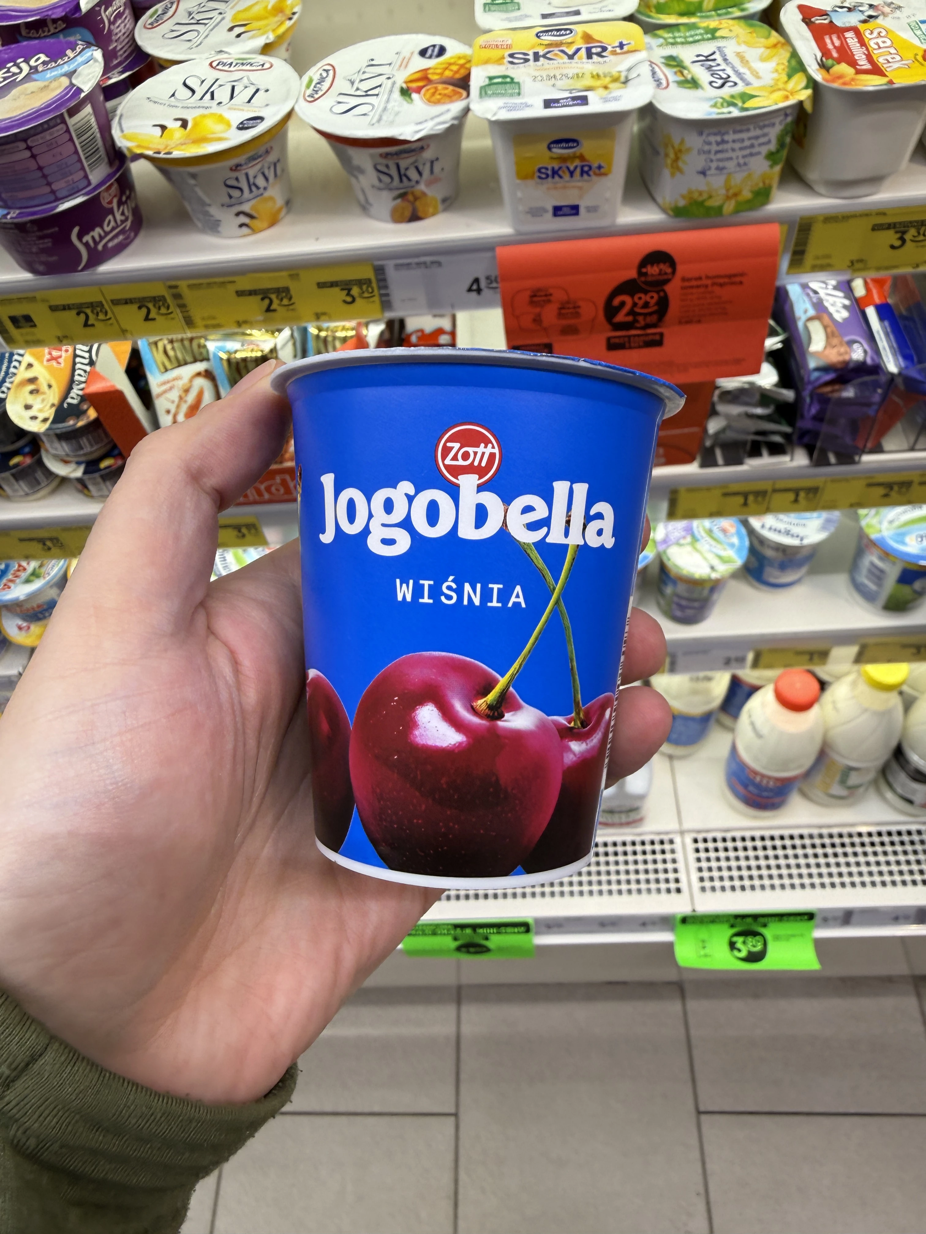 Zott Jogobella Classic jogurt wiśniowy | 150g