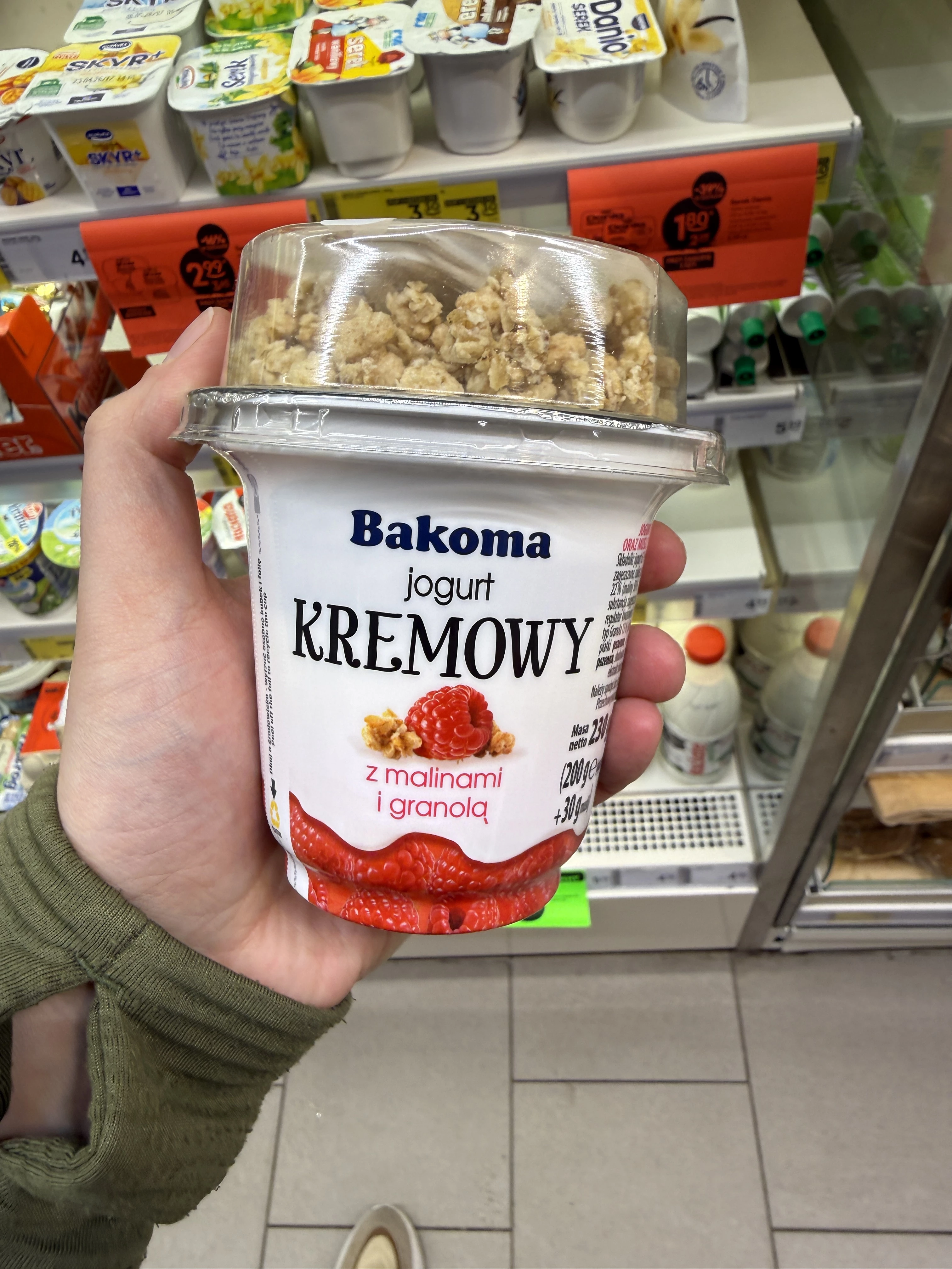 Bakoma Jogurt kremowy z malinami i granolą | 230g