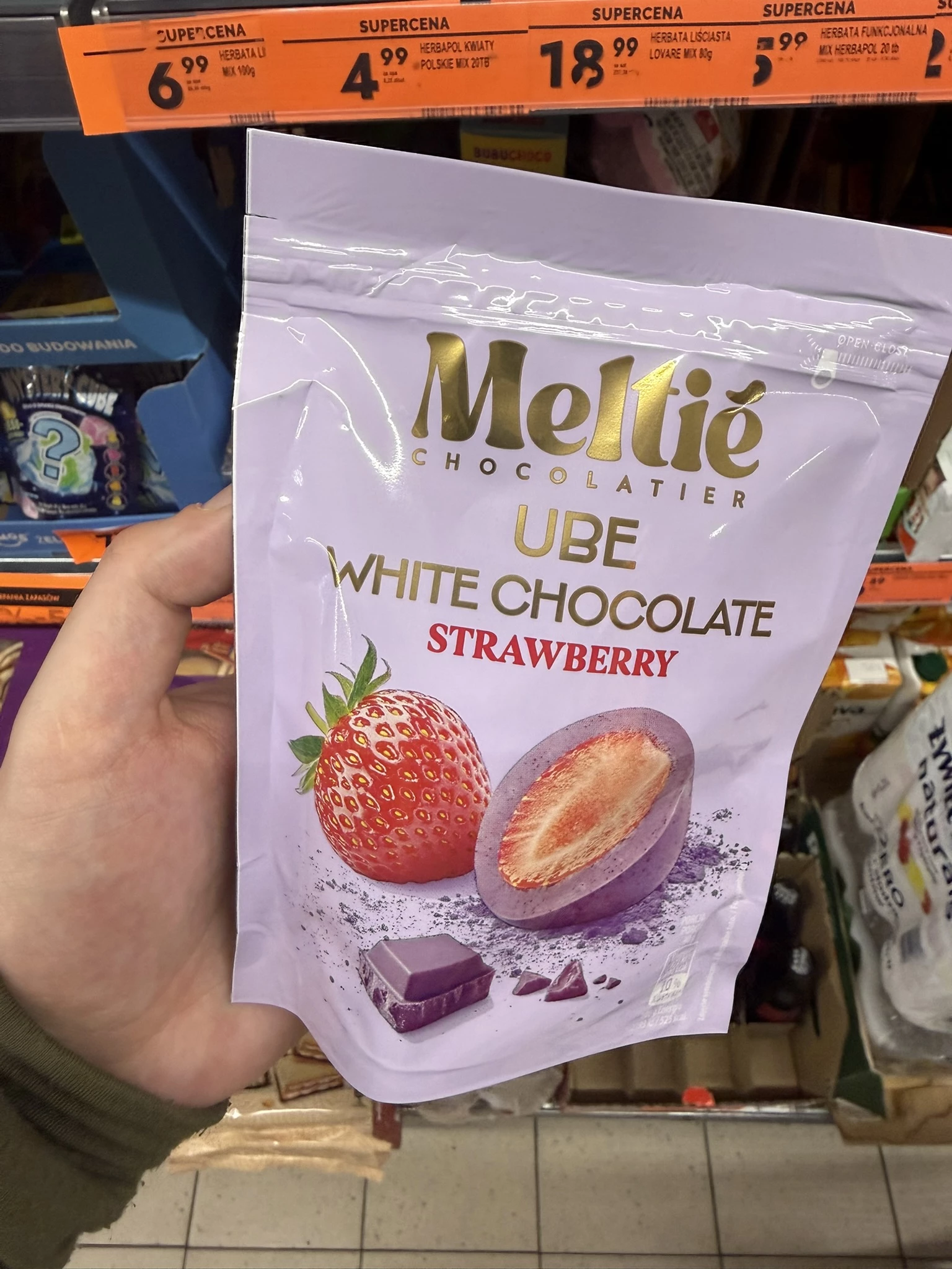 Meltie Chocolatier Ube White Chocolate Strawberry | 100g