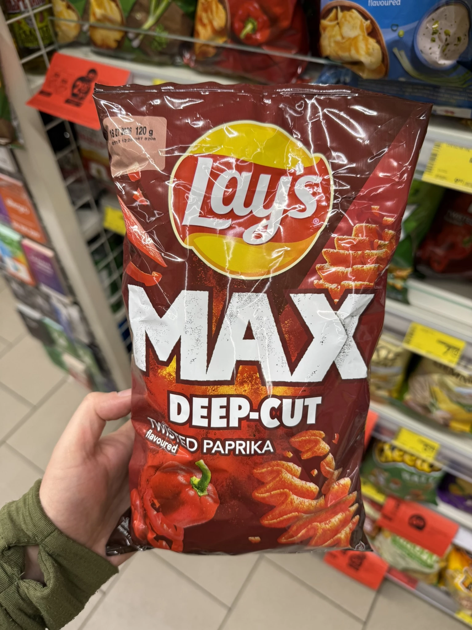 Lay’s Max Deep-Cut Twisted Paprika | 120g