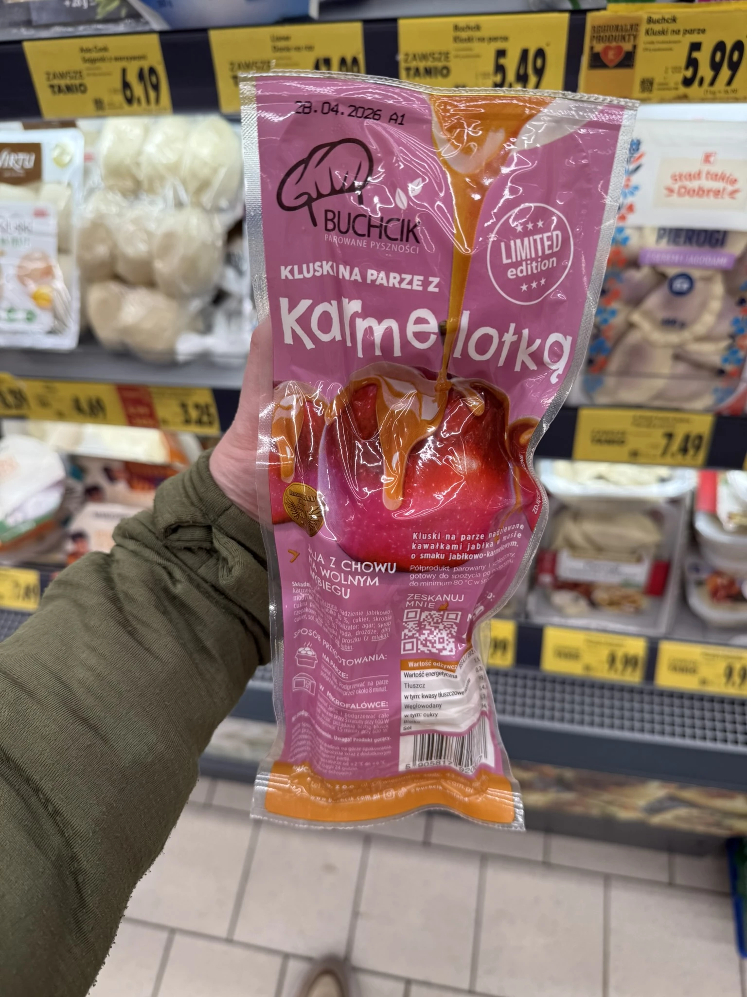 Buchcik Kluski na parze z Karmelotką | 100g
