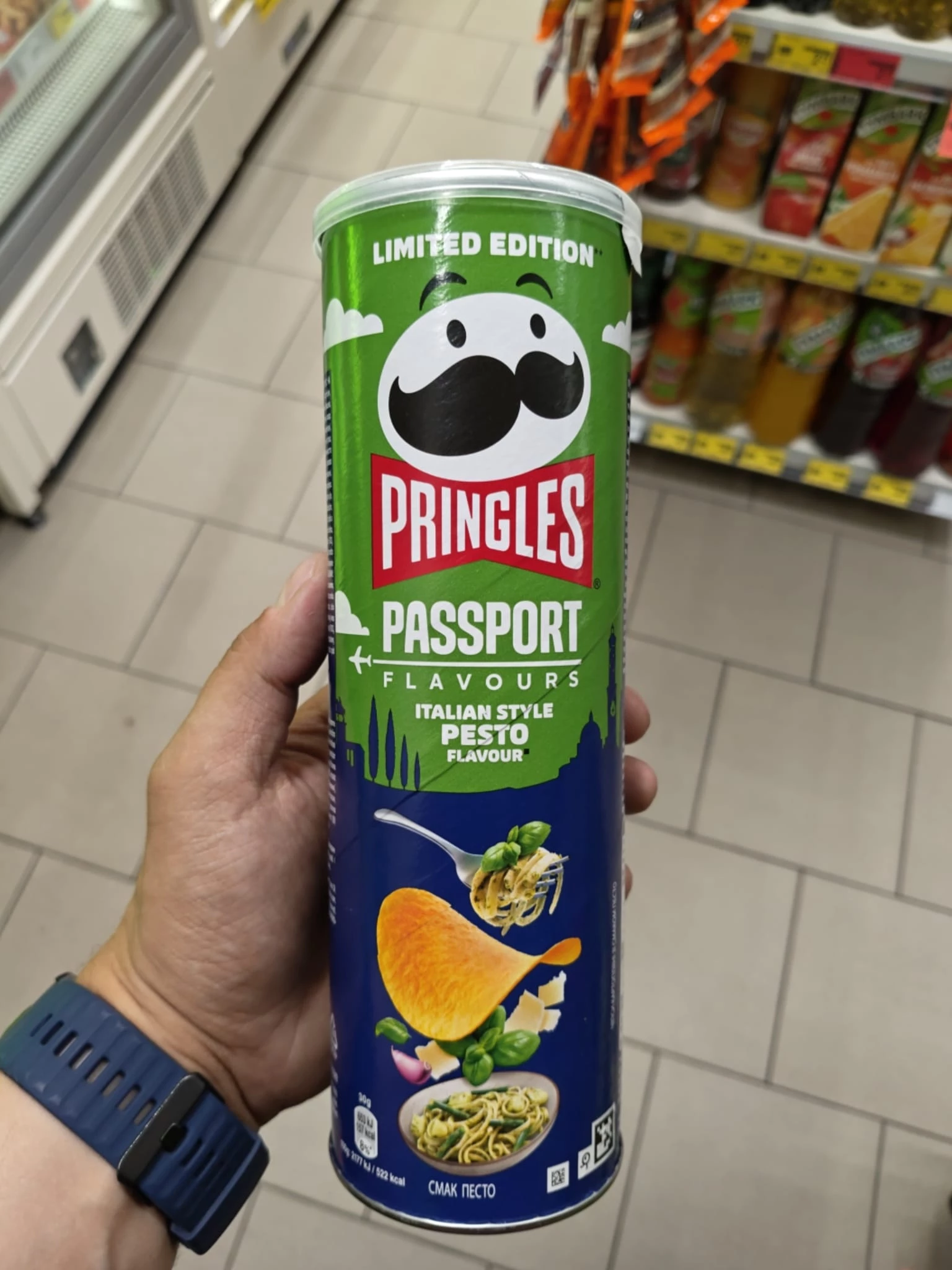 Pringles Passport Italian Style Pesto | 165g