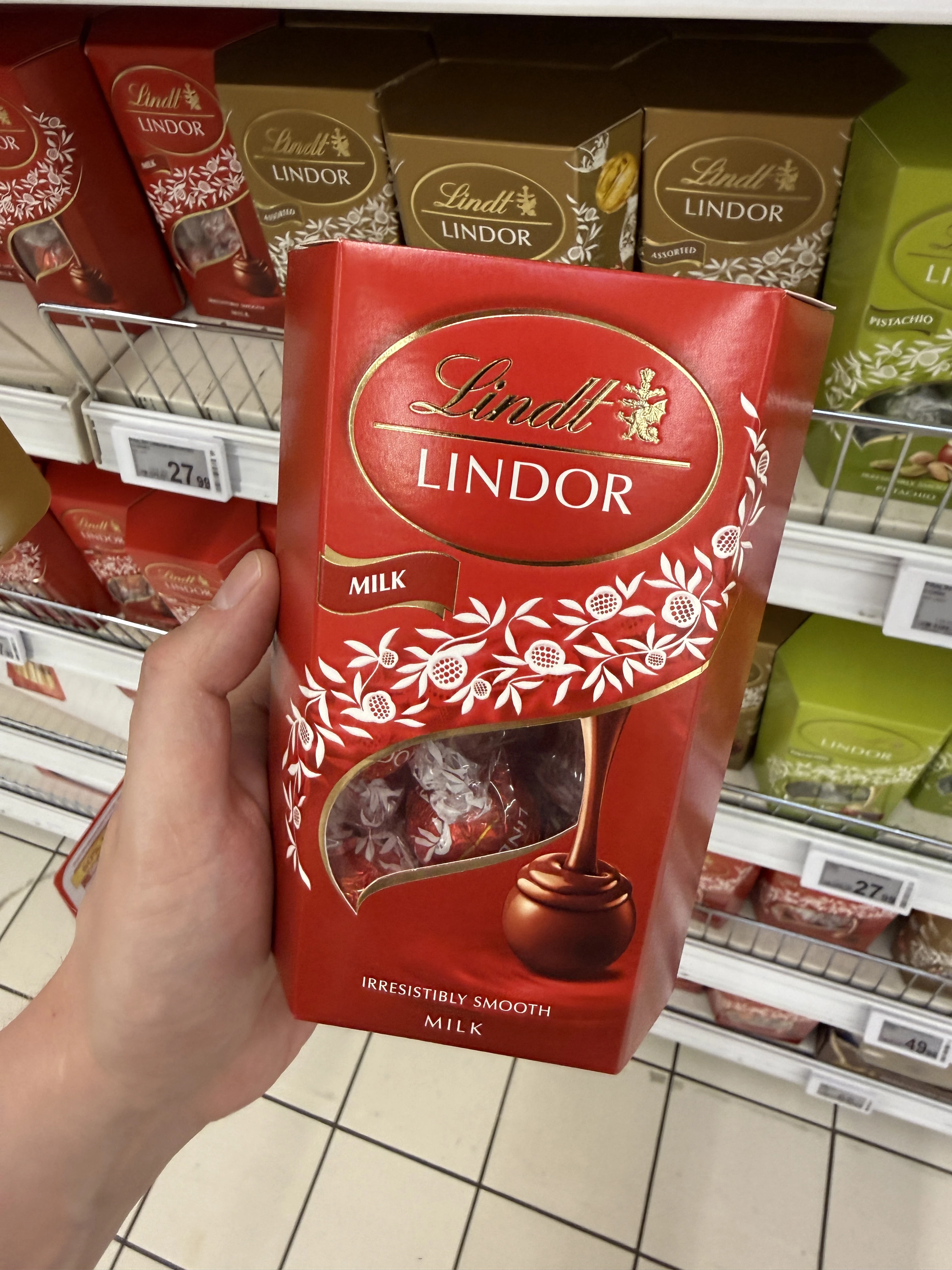 Lindt Lindor Milk Cornet | 200g