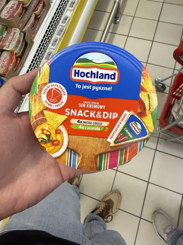 Hochland Ser kremowy Snack & Dip w trójkącikach | 140g