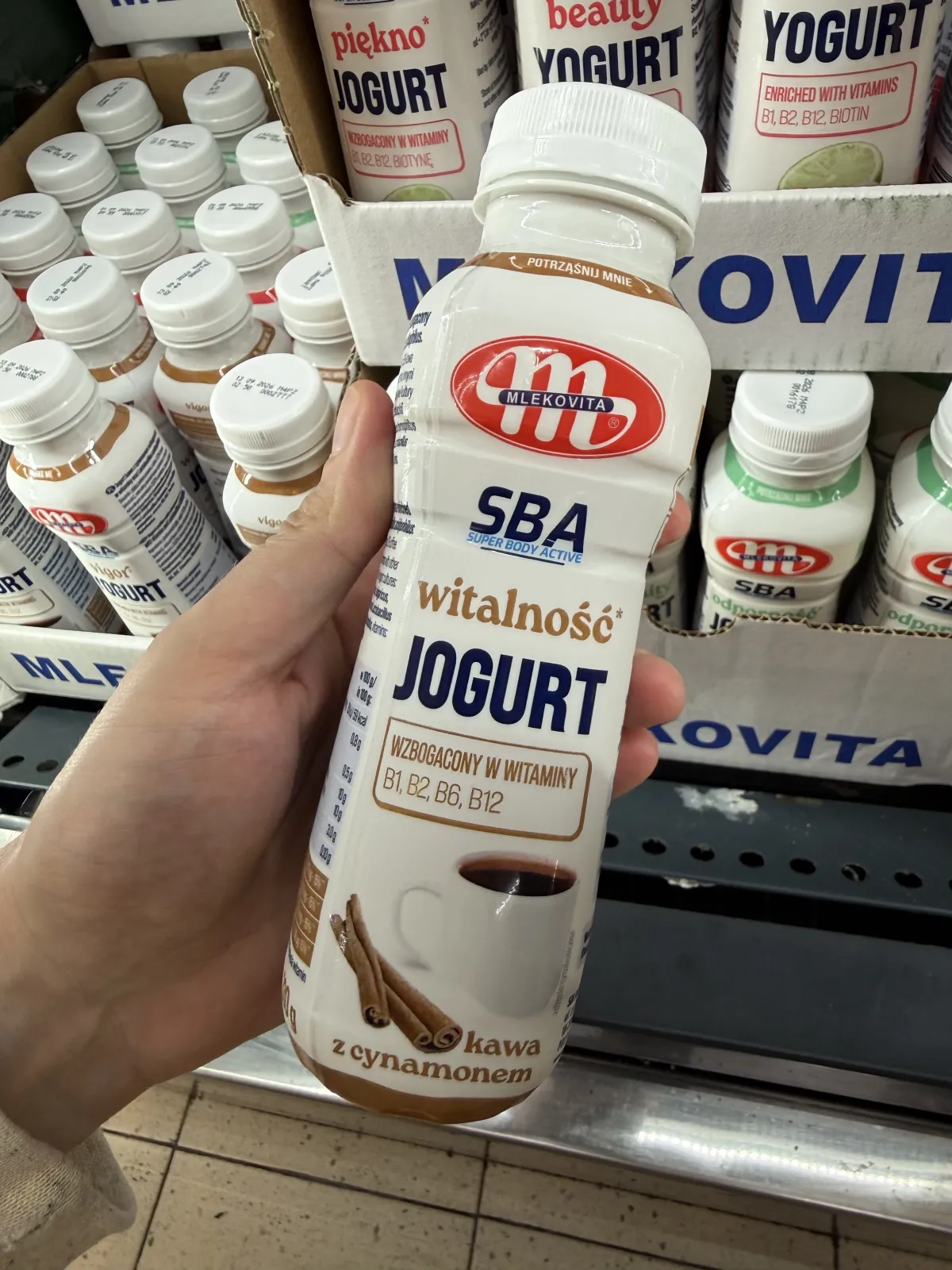 Jogurt pitny SBA witalność kawa z cynamonem Mlekovita | 330g