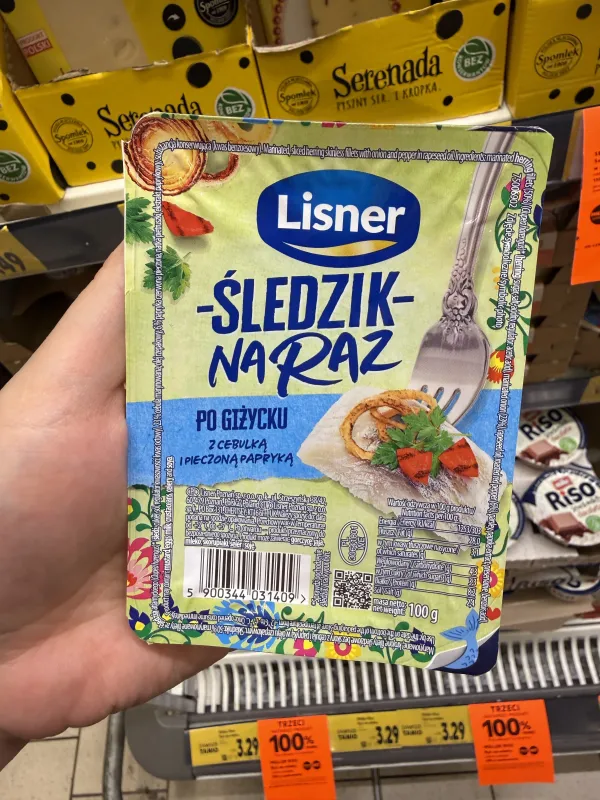 Lisner Śledzik na raz po giżycku z cebulką i pieczoną papryką | 100g