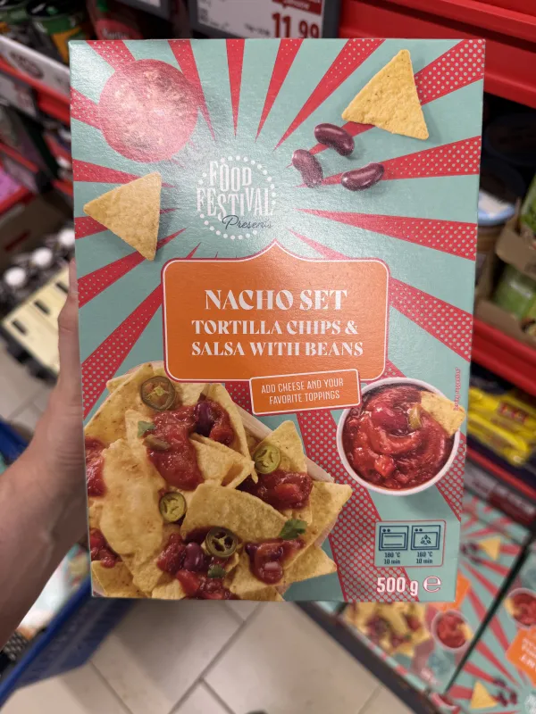 Food Festival Presents Nacho Set Tortilla Chips & Salsa with Beans |