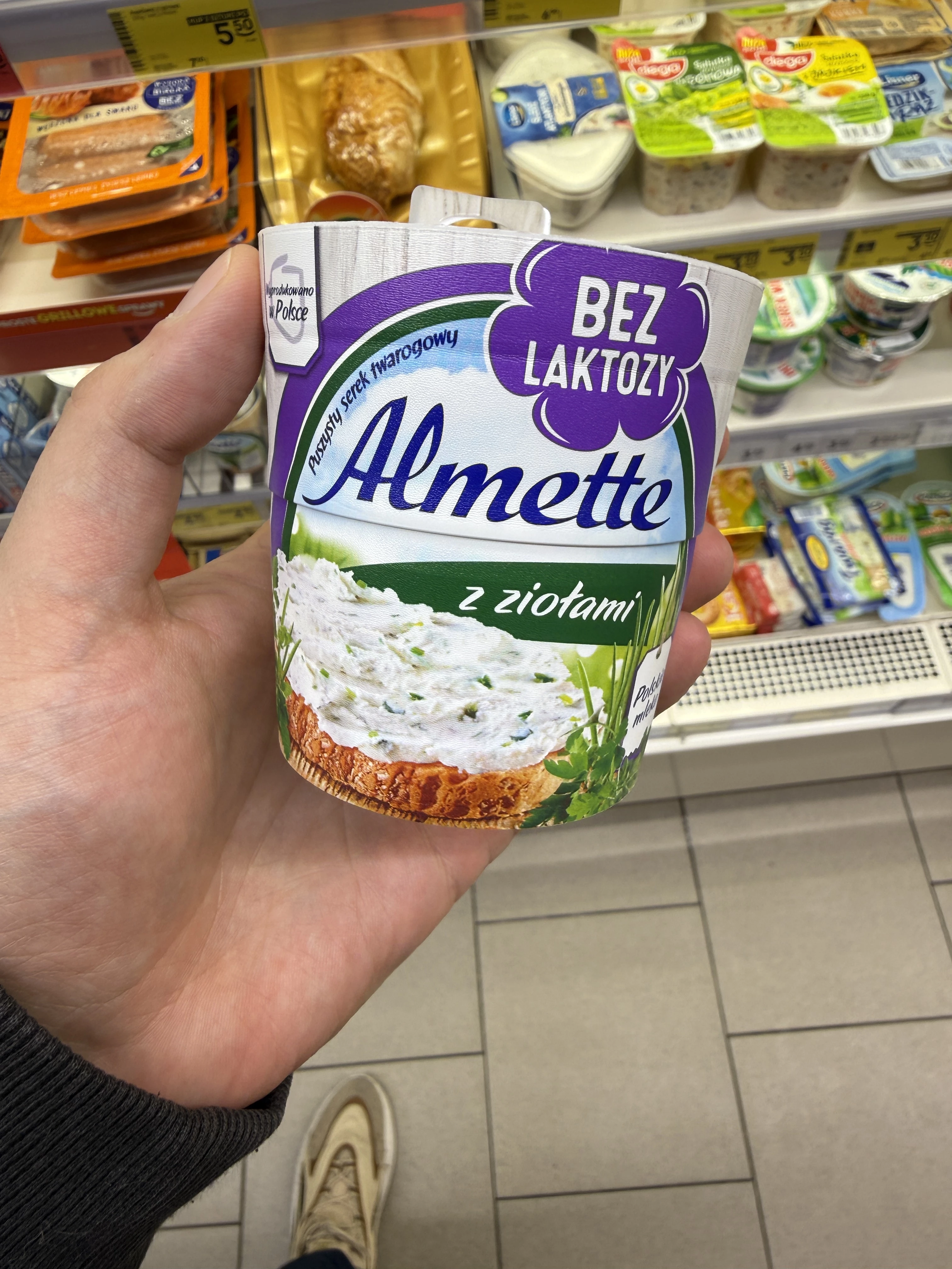 Almette Puszysty serek twarogowy z ziołami bez laktozy | 150g