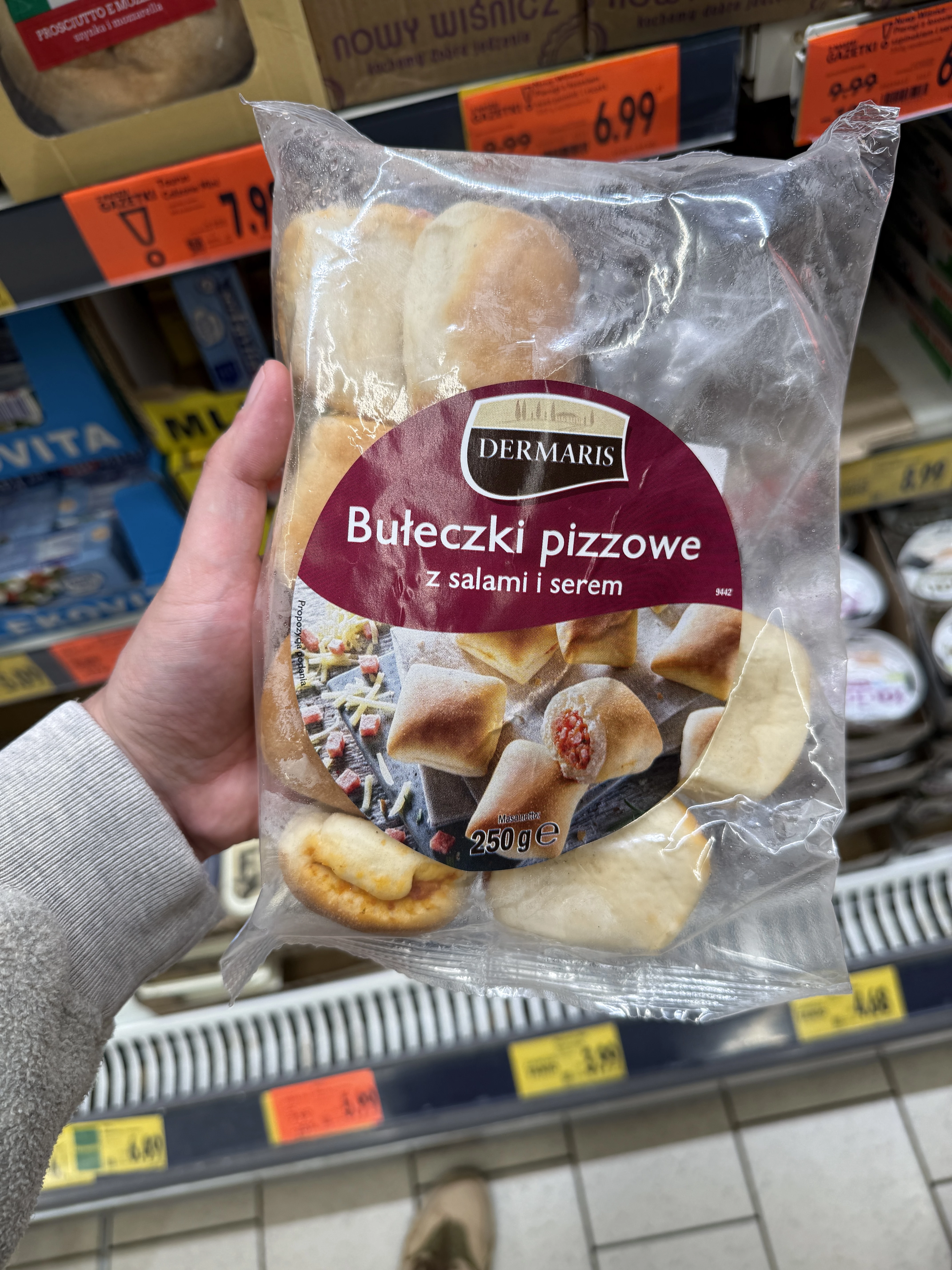 Dermaris Bułeczki pizzowe z salami i serem | 250g