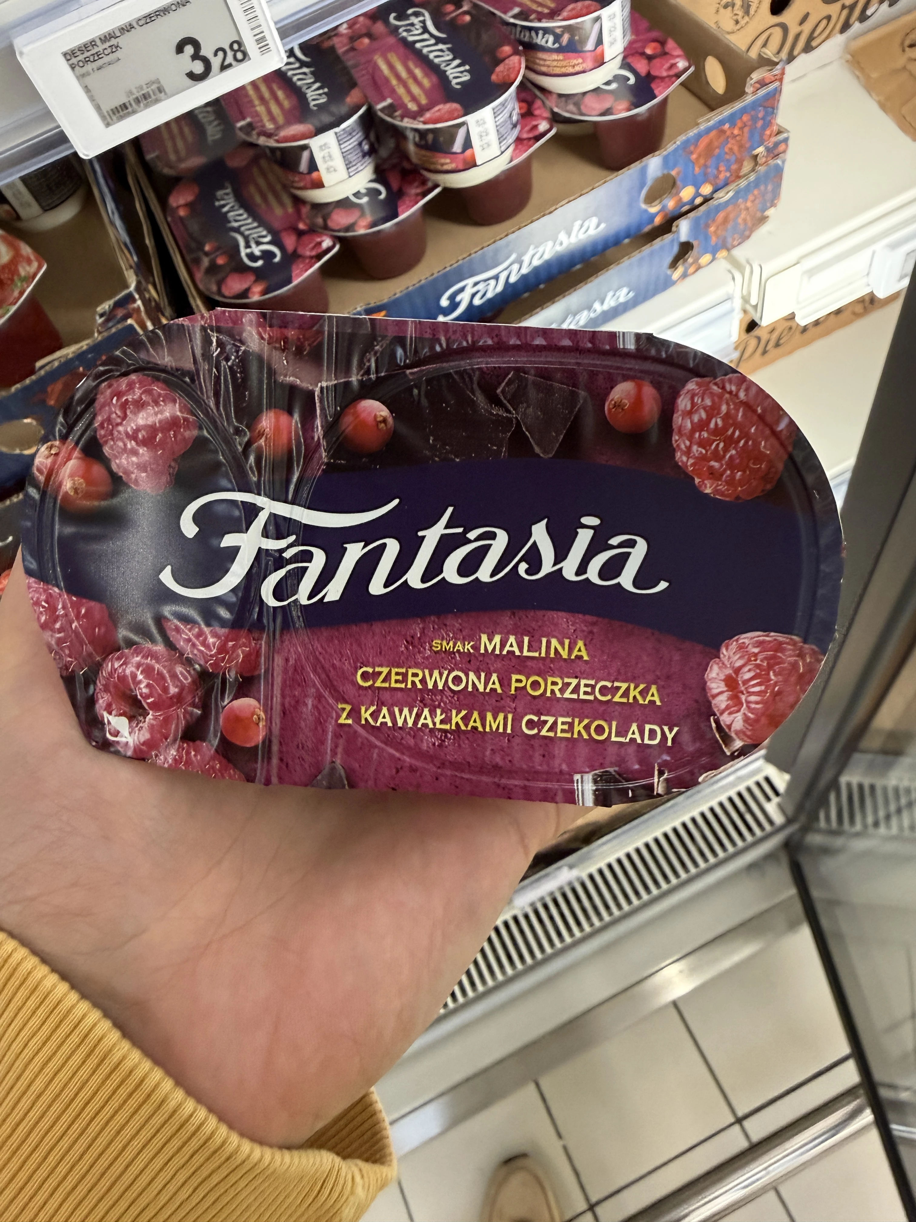 Fantasia Jogurt kremowy malina czerwona porzeczka z kawałkami czekolady | 116g