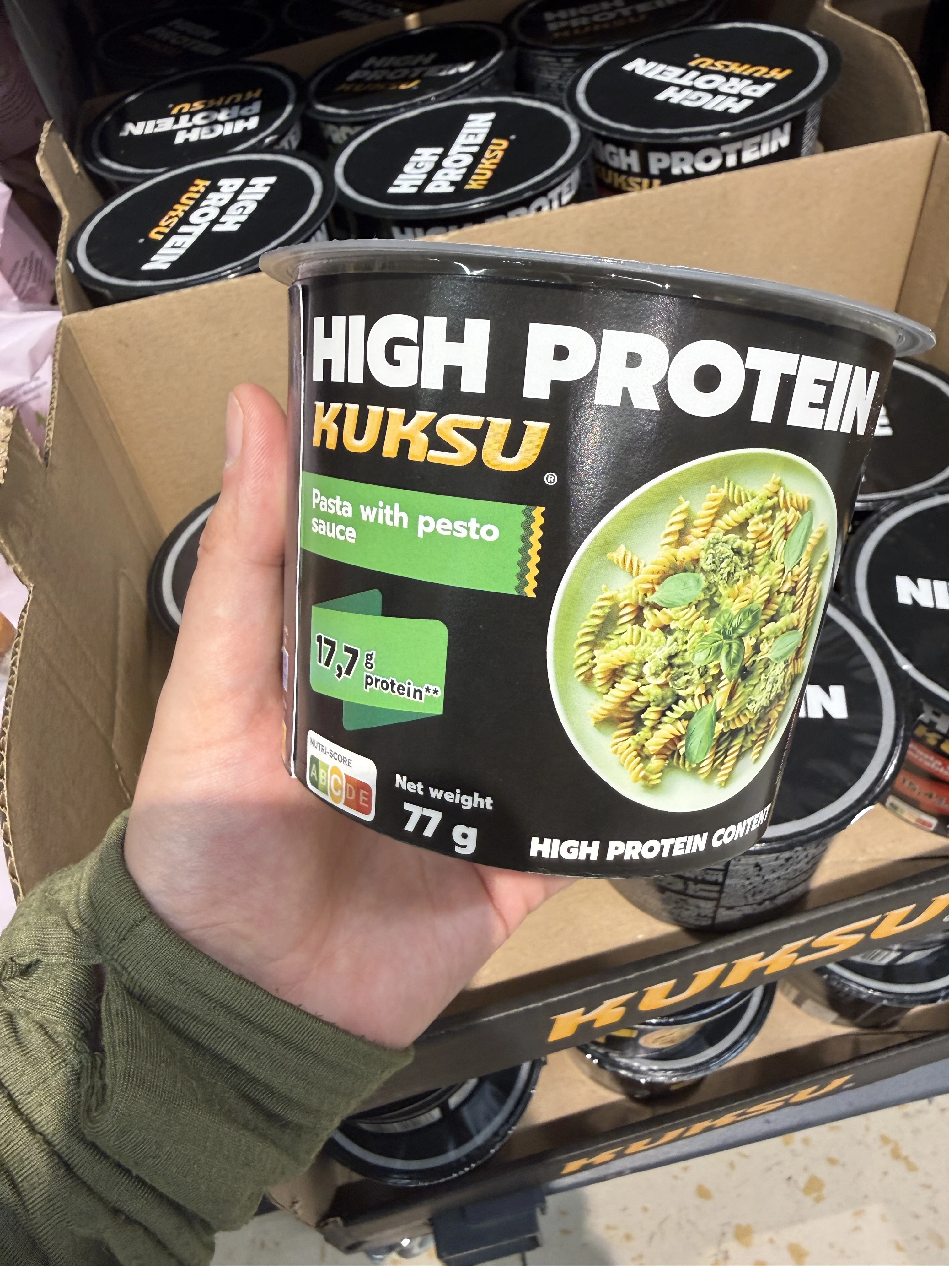 Kuksu High Protein Makaron w sosie kremowe pesto | 77g