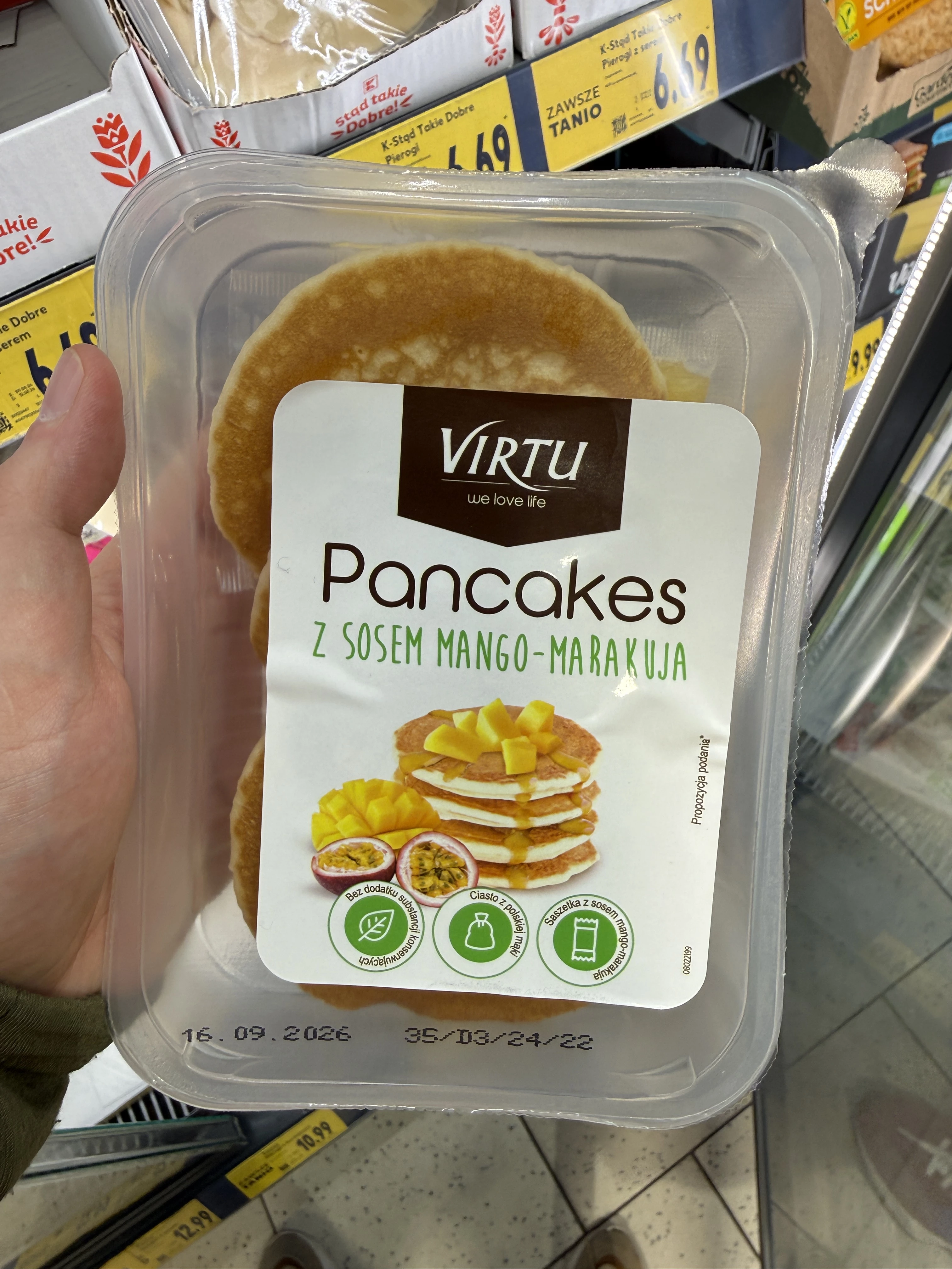 Virtu Pancakes z sosem mango-marakuja | 180 g