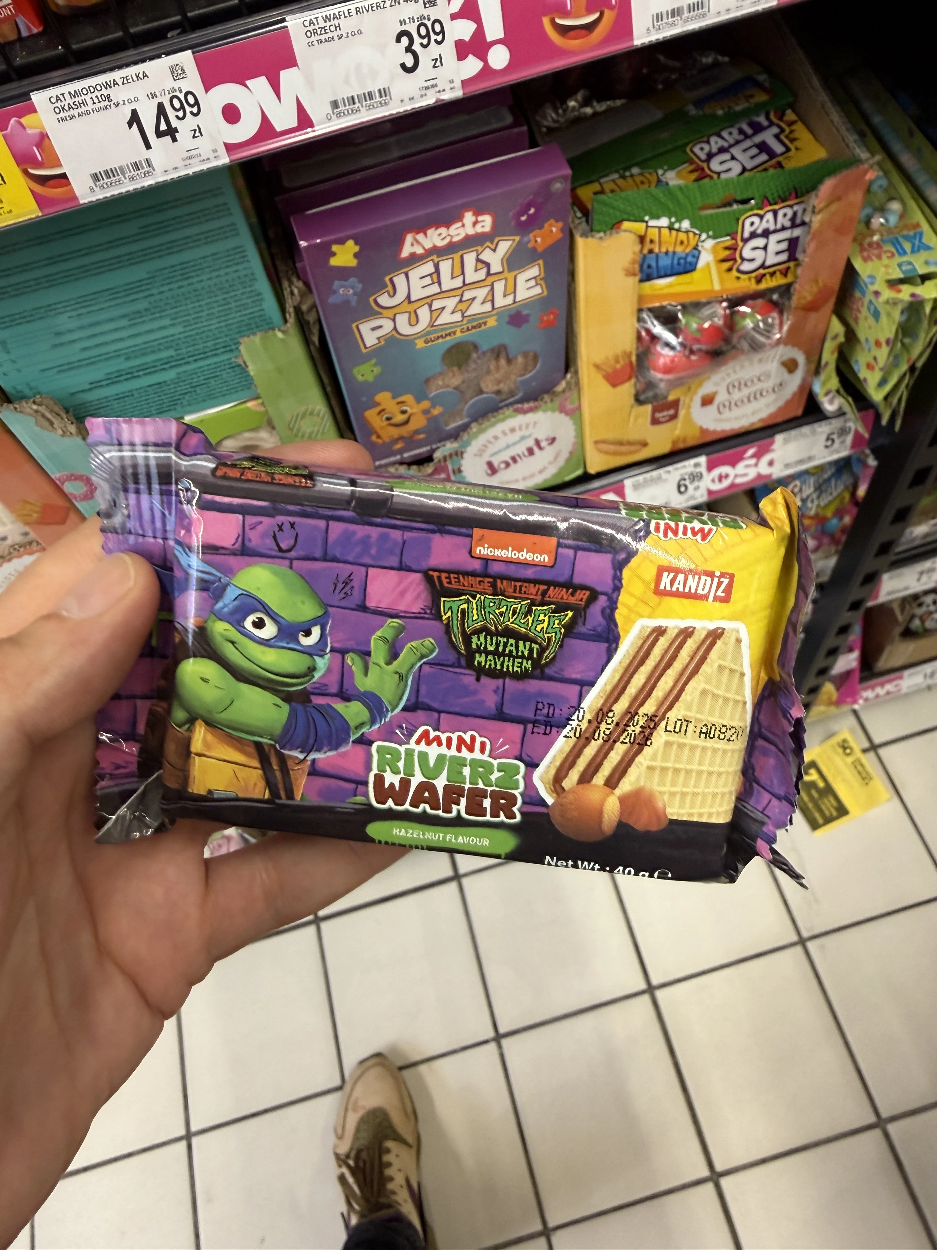 Kandiz Mini Riverz Wafer Hazelnut Flavour Teenage Mutant Ninja Turtles | 40g