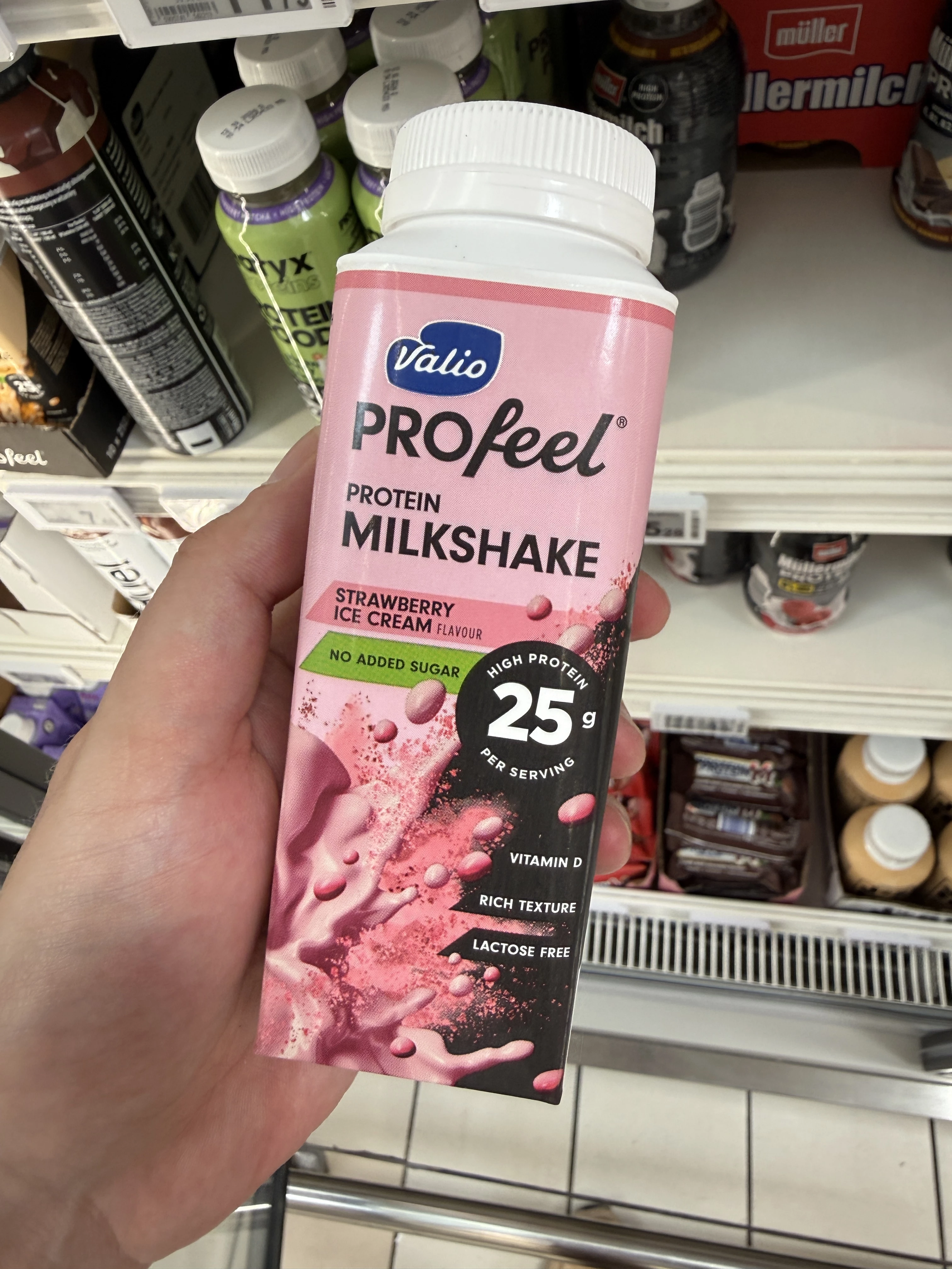 Valio PROfeel Protein Milkshake Strawberry Ice Cream Flavour | 250ml