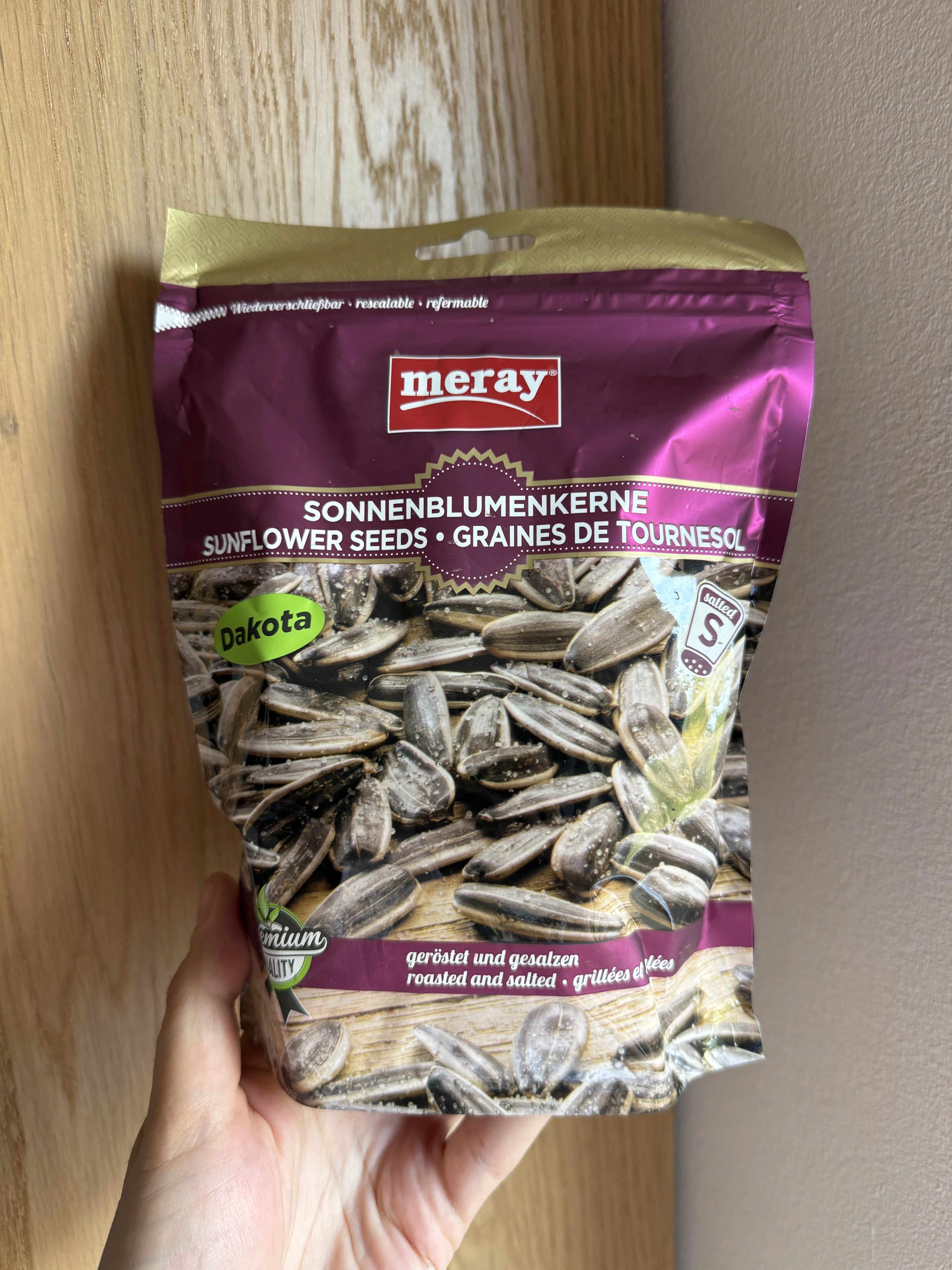 Meray Dakota Sonnenblumenkerne Premium Quality / Nasiona słonecznika prażone i solone w łupinie | 125g