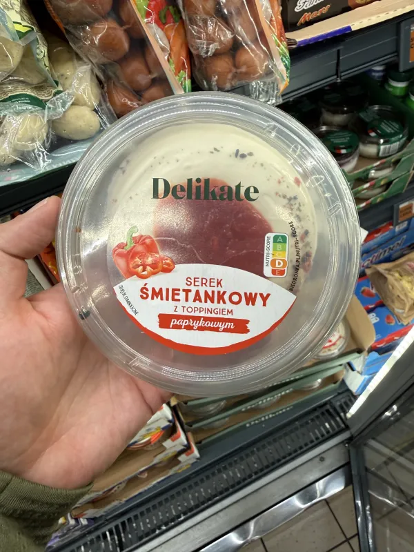 Delikate Serek śmietankowy z sosem paprykowym 10% | 150g